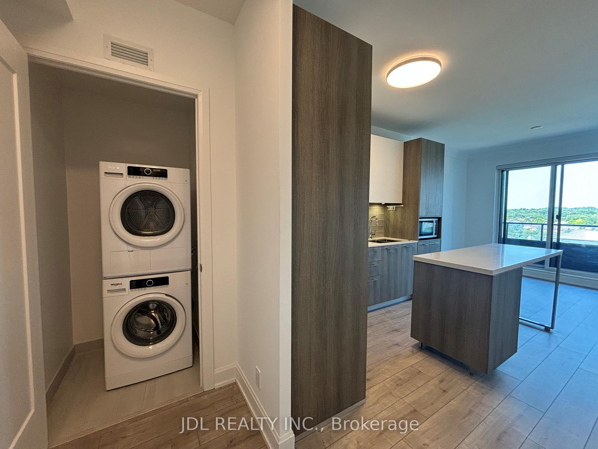 Photo 4 of Unit 911, 38 Water Walk Drive, Markham, Unionville — HOMEH