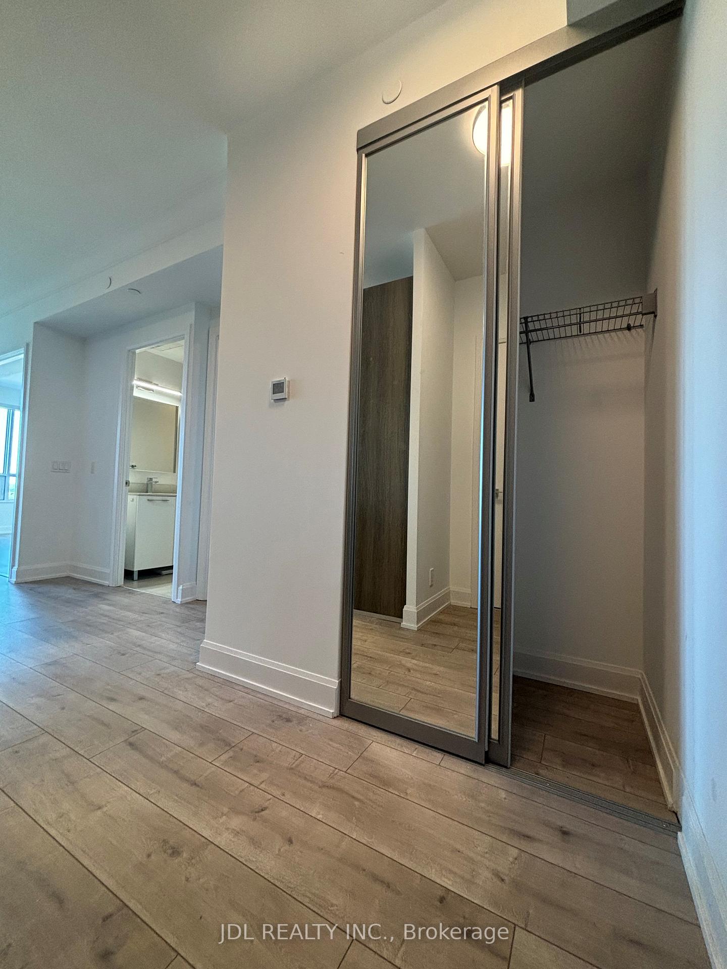 Photo 5 of Unit 911, 38 Water Walk Drive, Markham, Unionville — HOMEH