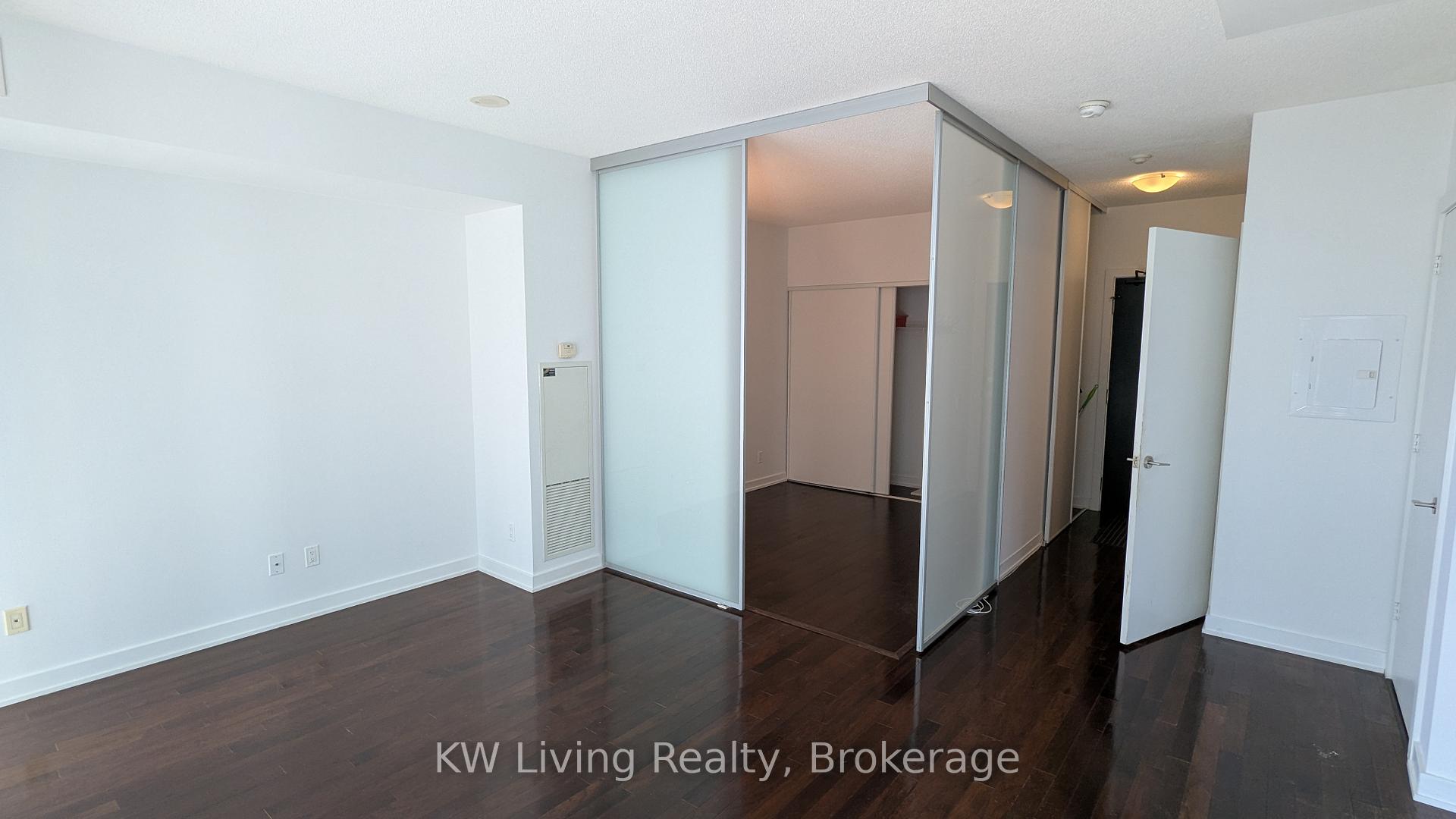 Photo 3 of Unit 1212, 33 Charles Street E, Toronto, Church-Yonge Corridor — HOMEH