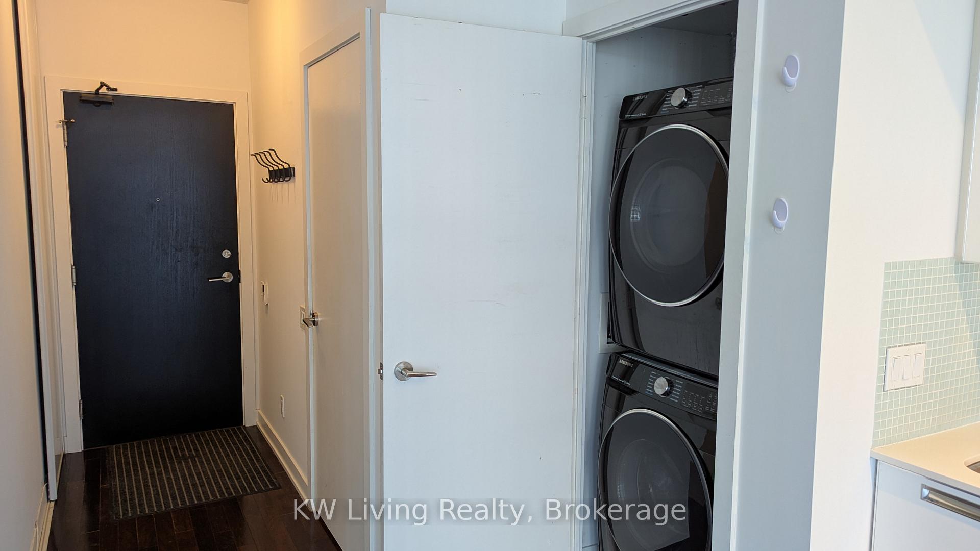 Photo 5 of Unit 1212, 33 Charles Street E, Toronto, Church-Yonge Corridor — HOMEH