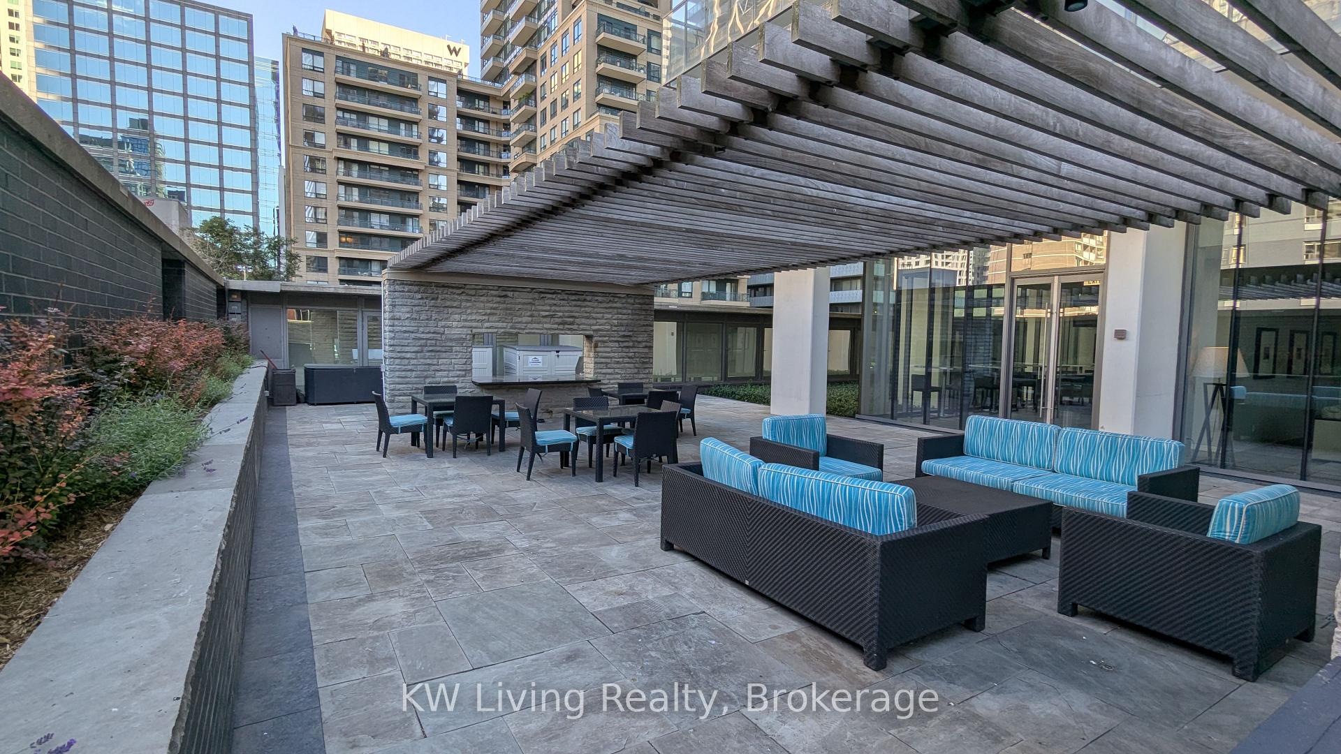 Photo 10 of Unit 1212, 33 Charles Street E, Toronto, Church-Yonge Corridor — HOMEH