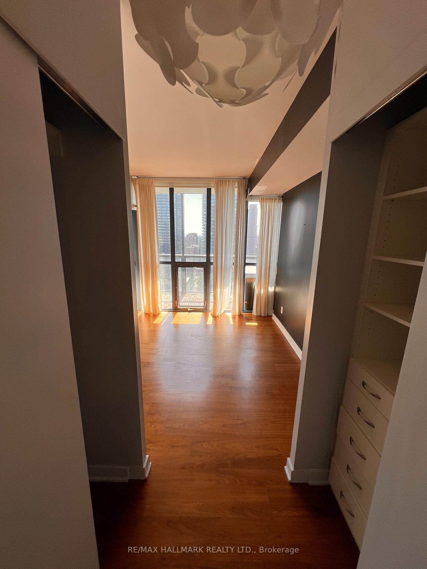 Photo 6 of Unit 3105, 110 Charles Street E, Toronto, Church-Yonge Corridor — HOMEH