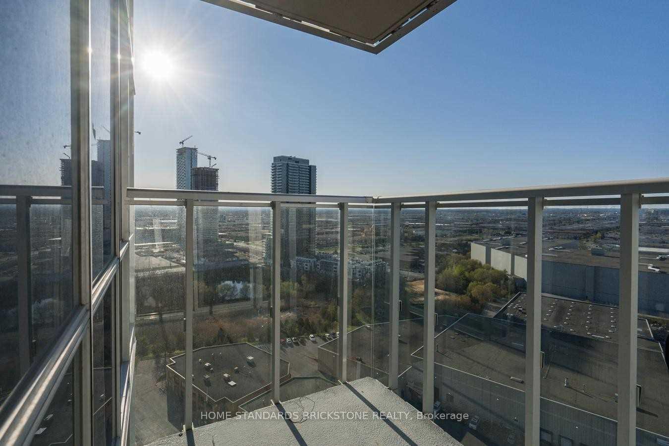 Photo 6 of Unit 2107, 2908 Highway 7, Vaughan, Concord — HOMEH