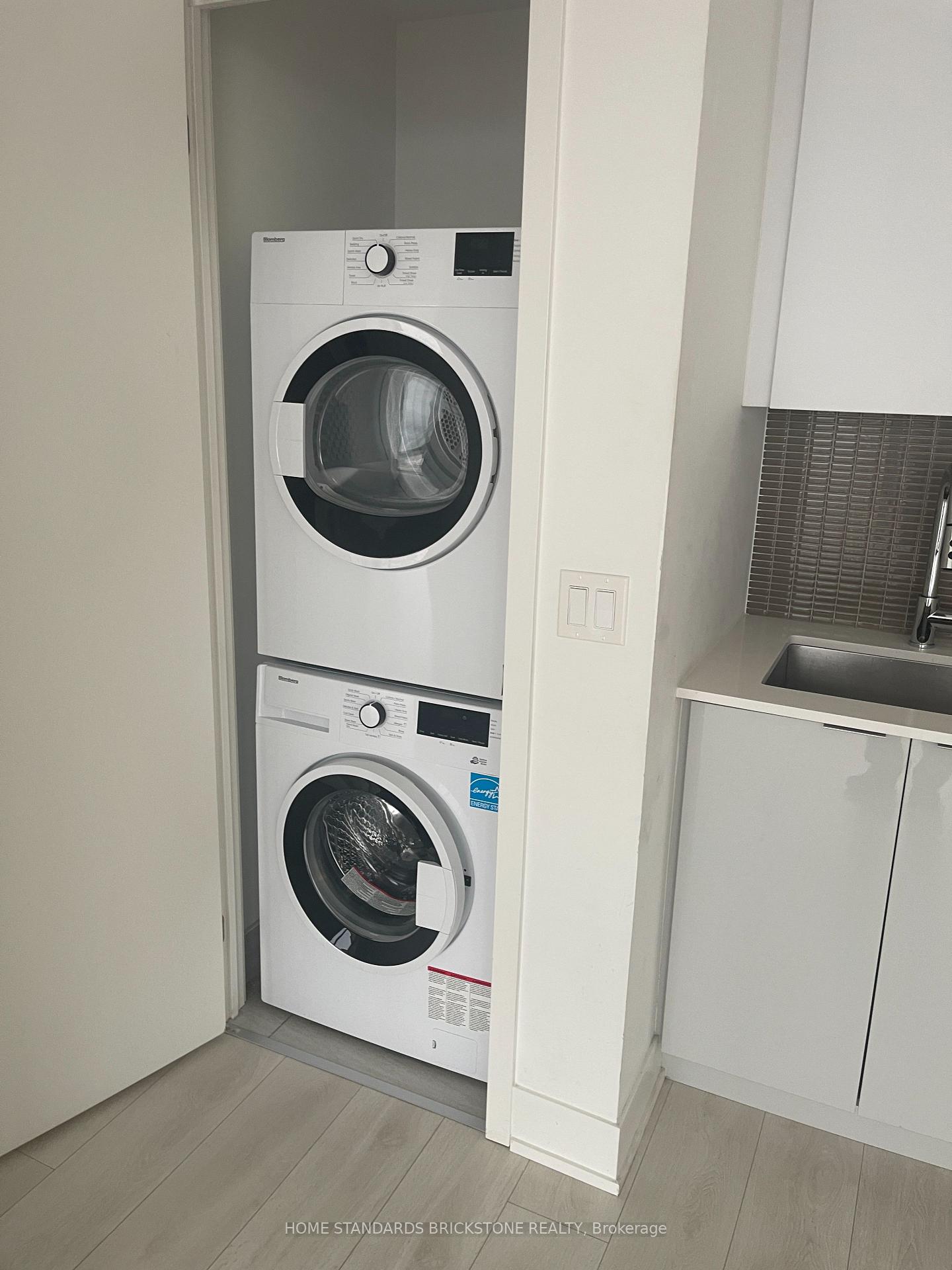 Photo 10 of Unit 2107, 2908 Highway 7, Vaughan, Concord — HOMEH