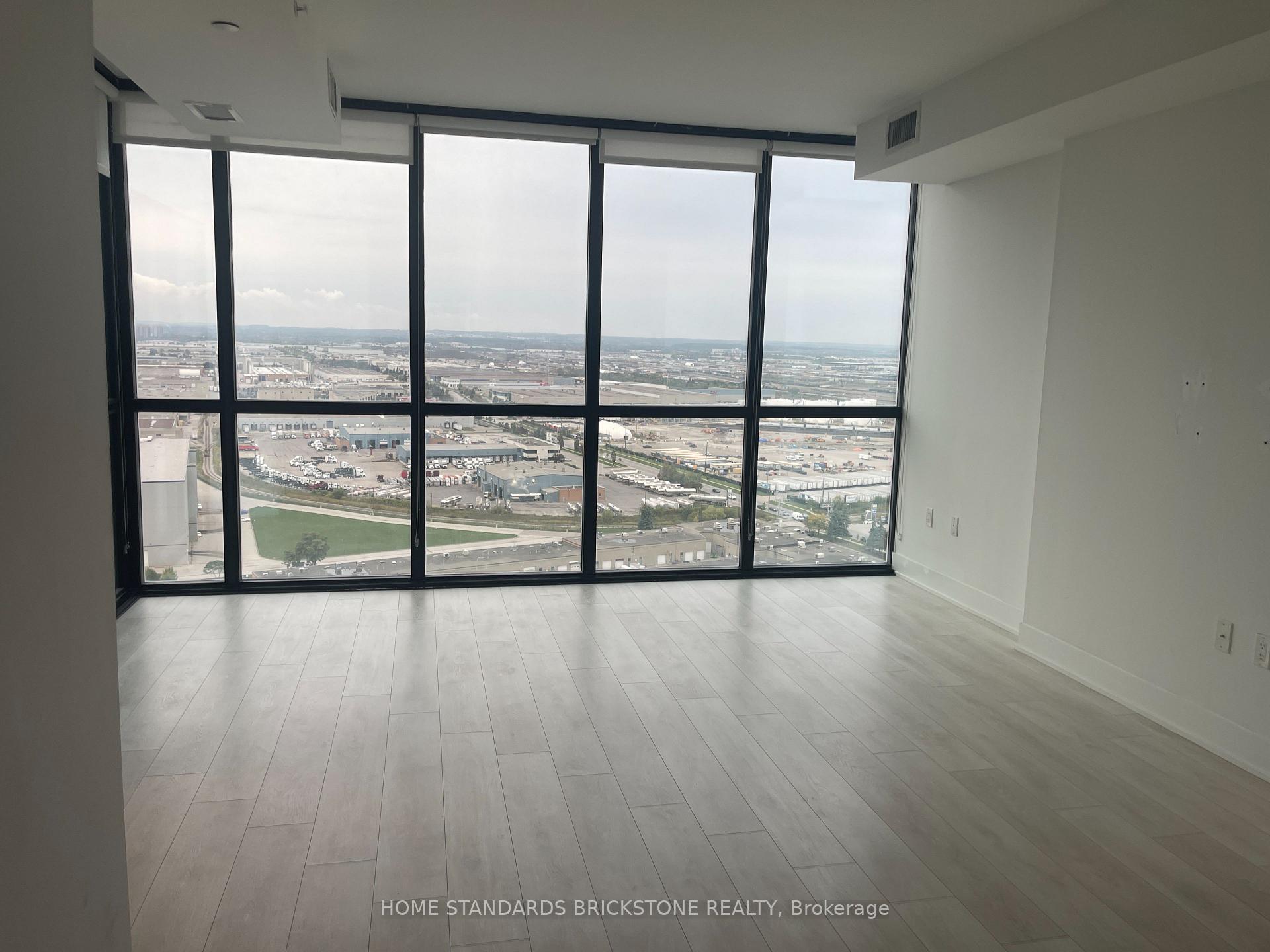 Photo 11 of Unit 2107, 2908 Highway 7, Vaughan, Concord — HOMEH
