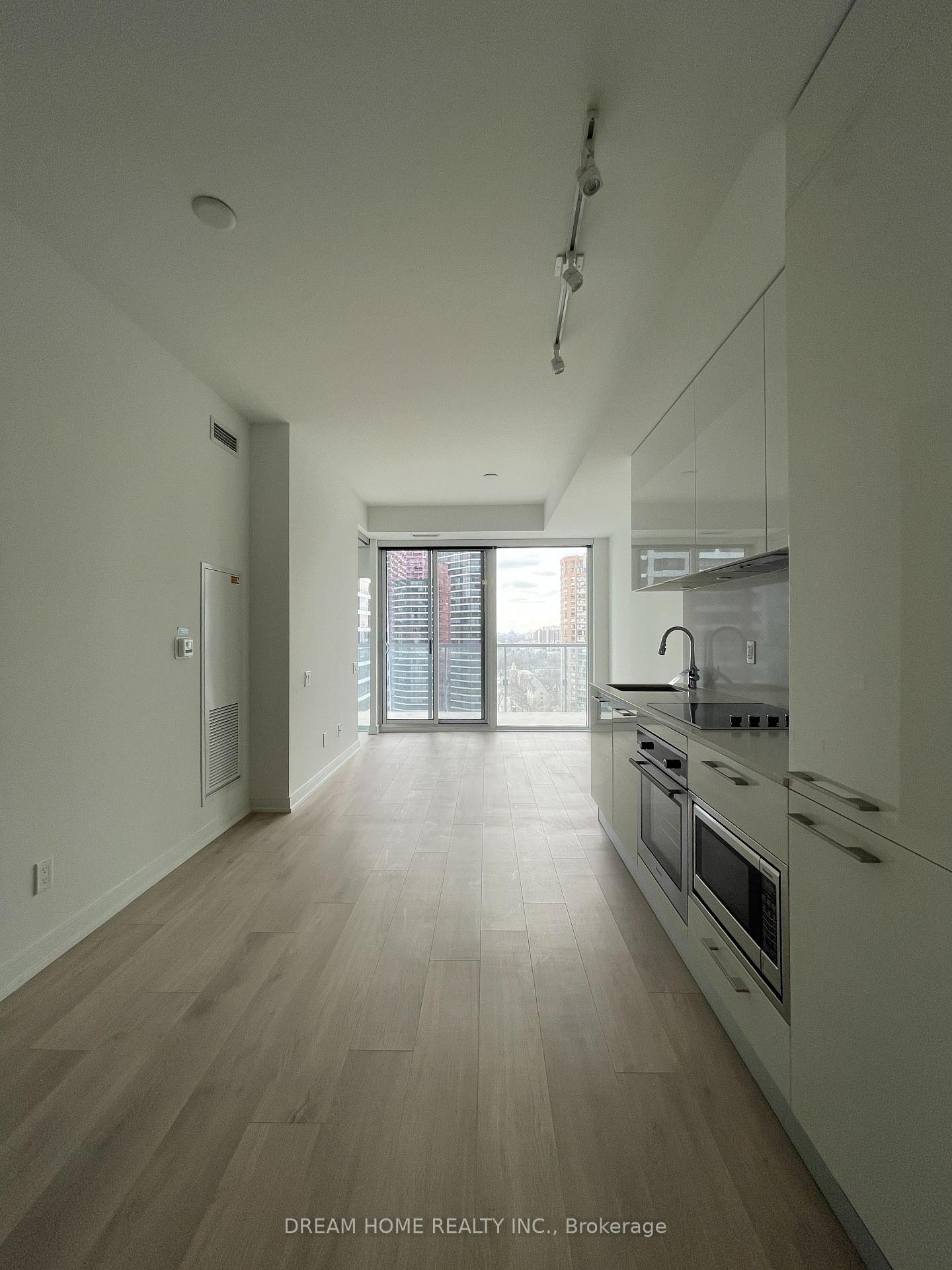 Photo 1 of Unit 1810, 3 Gloucester Street, Toronto, Church-Yonge Corridor — HOMEH