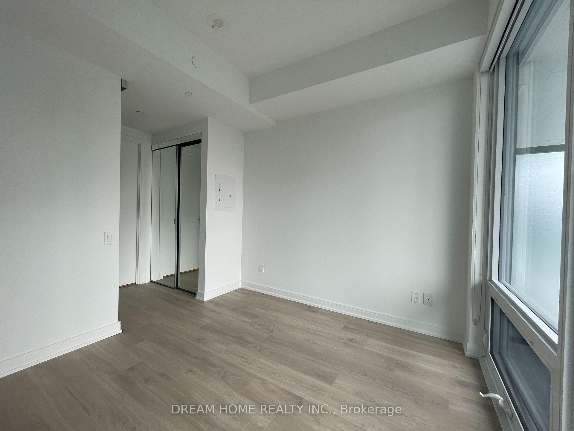 Photo 3 of Unit 1810, 3 Gloucester Street, Toronto, Church-Yonge Corridor — HOMEH