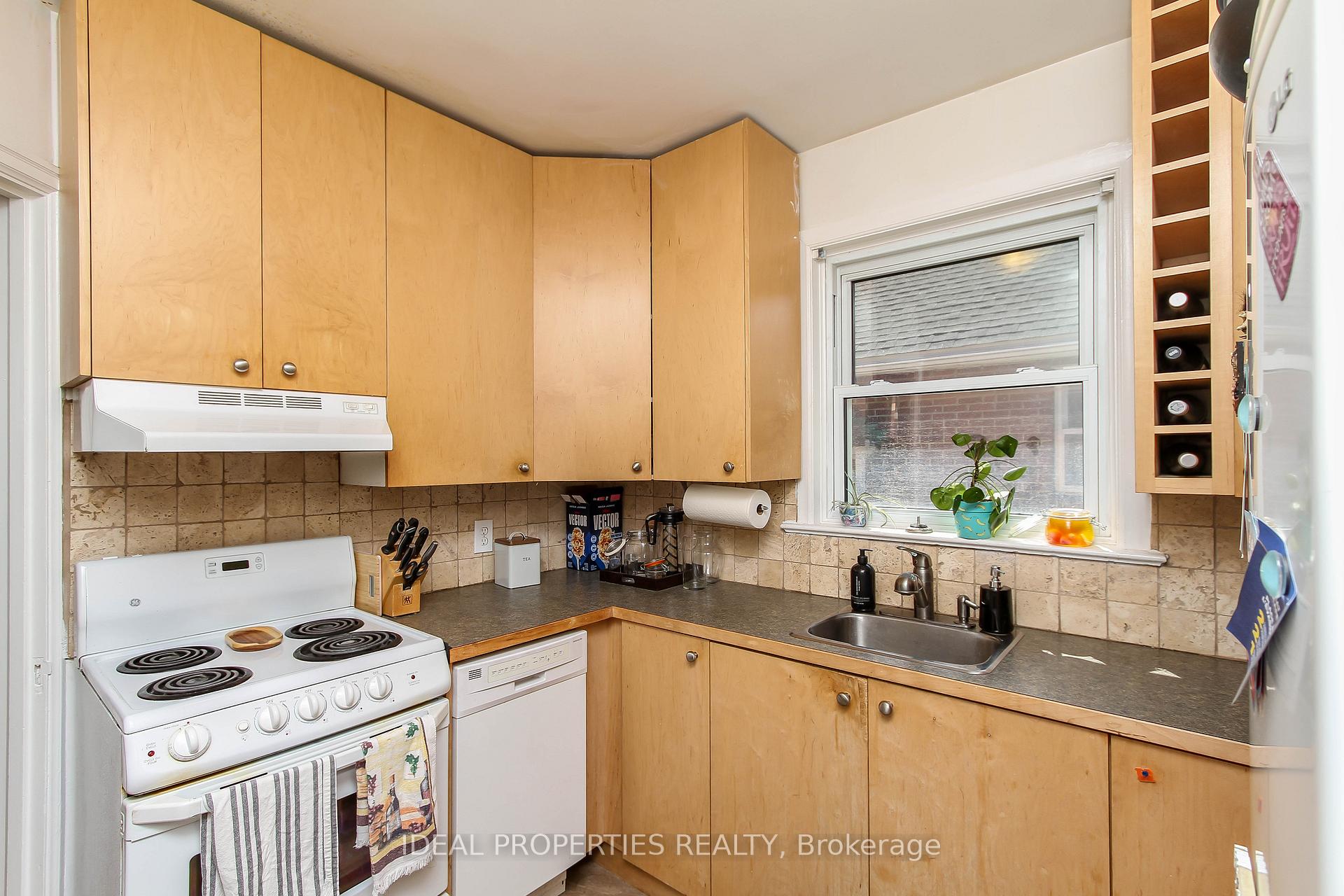 Photo 4 of 26 Clegg Street, Ottawa, Ottawa East — HOMEH