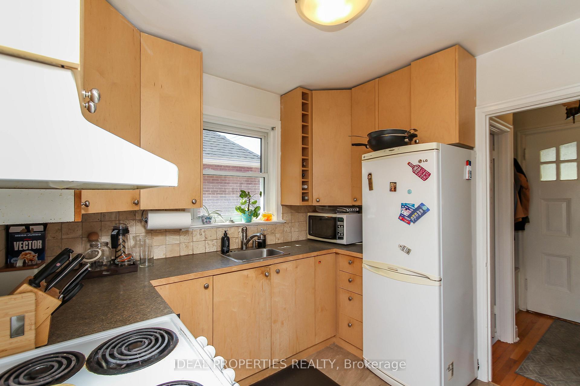 Photo 5 of 26 Clegg Street, Ottawa, Ottawa East — HOMEH