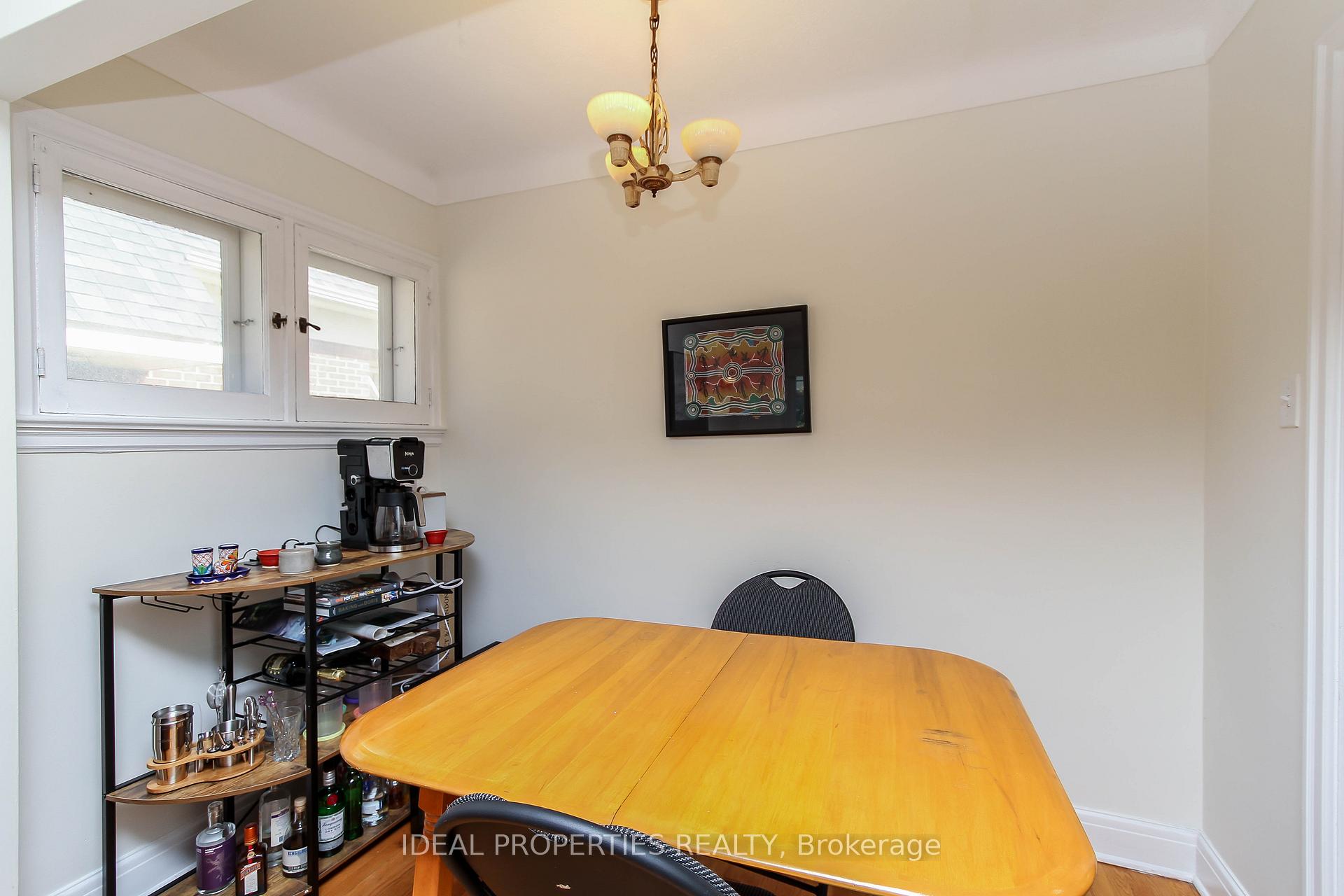 Photo 8 of 26 Clegg Street, Ottawa, Ottawa East — HOMEH