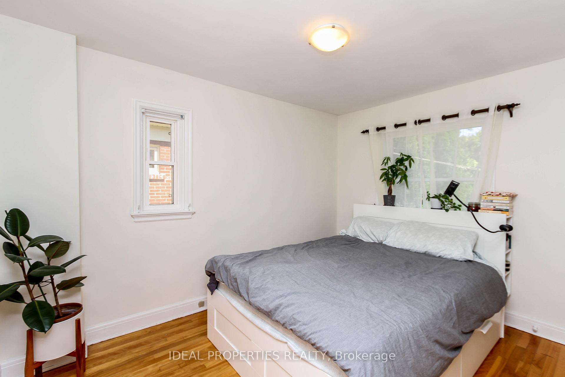 Photo 9 of 26 Clegg Street, Ottawa, Ottawa East — HOMEH
