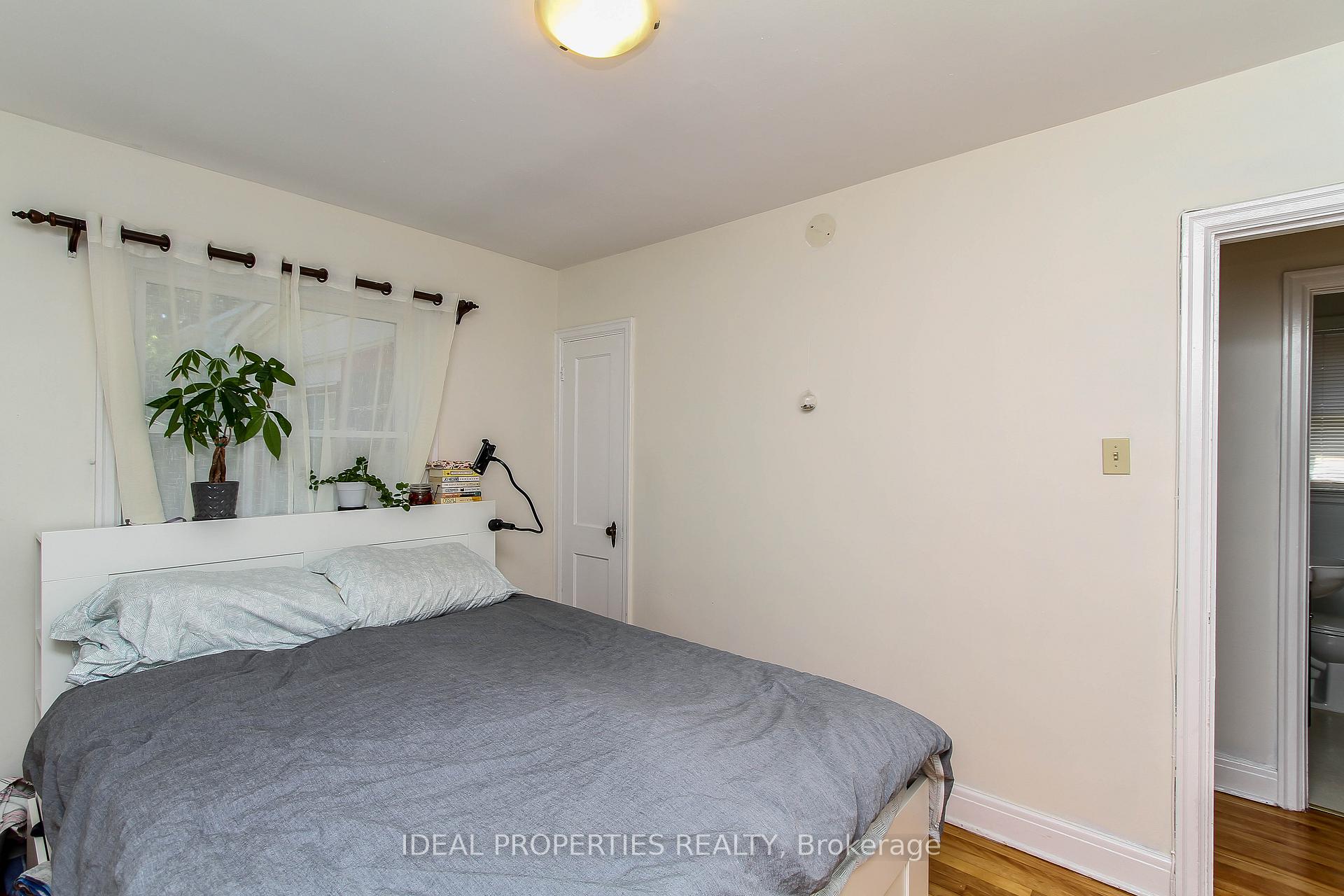 Photo 10 of 26 Clegg Street, Ottawa, Ottawa East — HOMEH