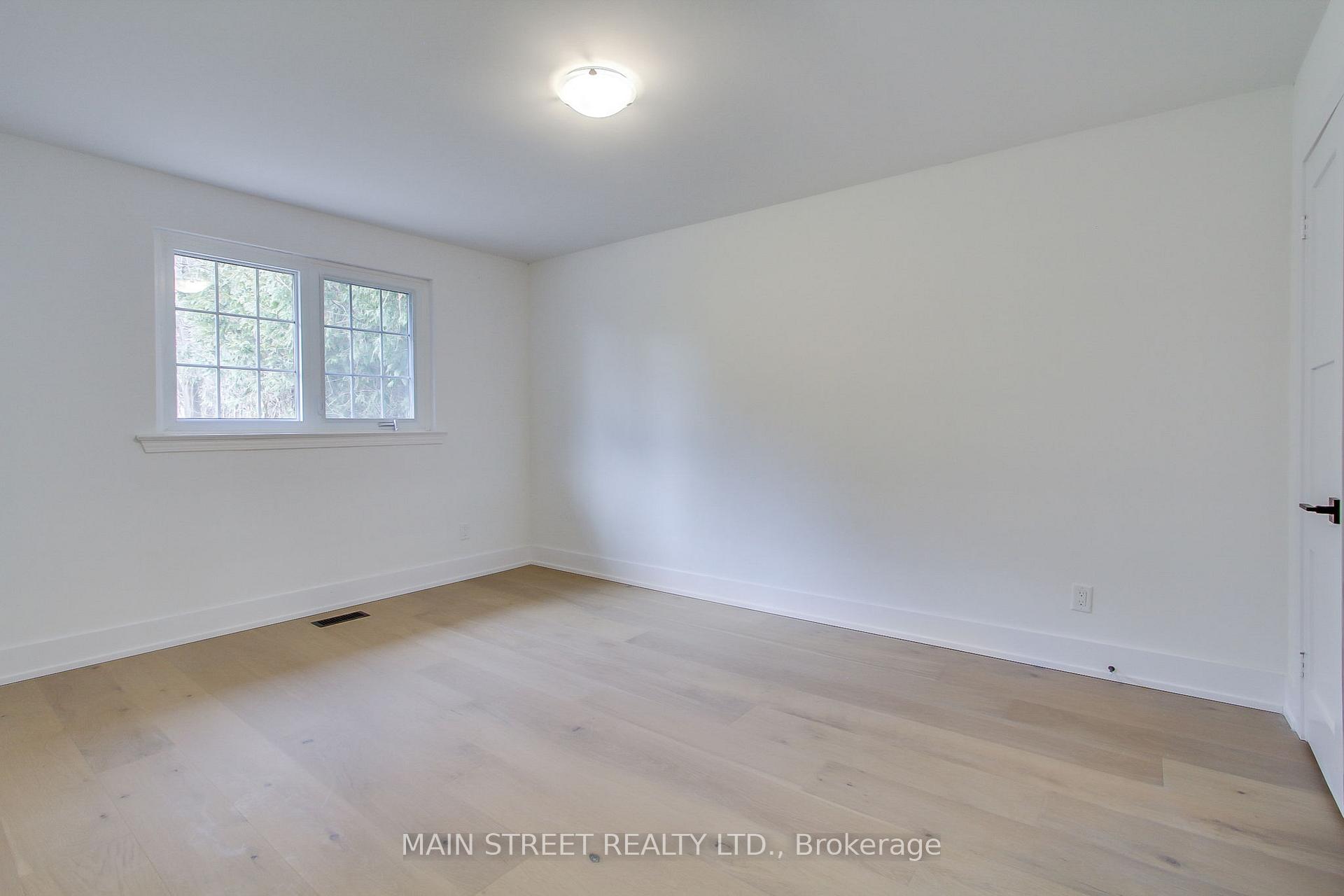 Photo 17 of 2 Bigwin Drive, Aurora, Aurora Heights — HOMEH