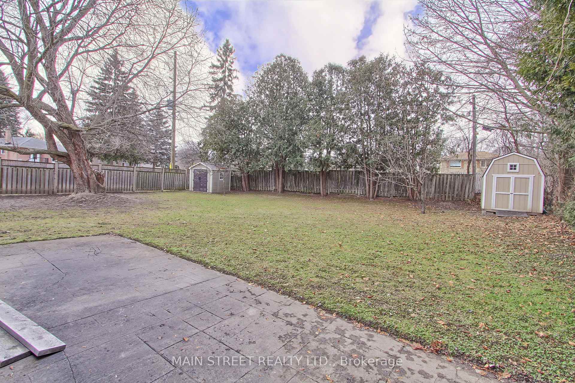 Photo 32 of 2 Bigwin Drive, Aurora, Aurora Heights — HOMEH