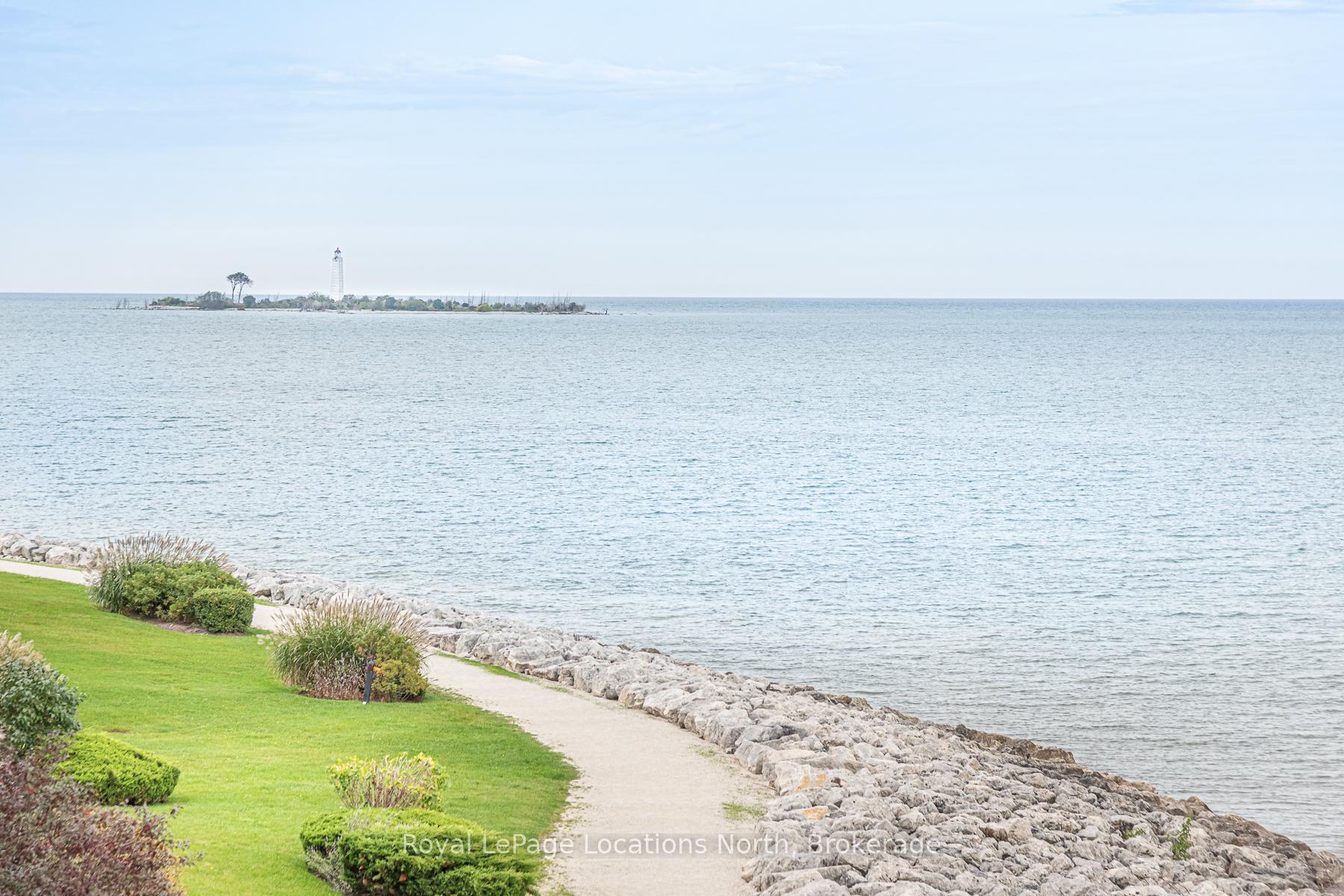 Photo 22 of 529 Mariners Way, Collingwood — HOMEH