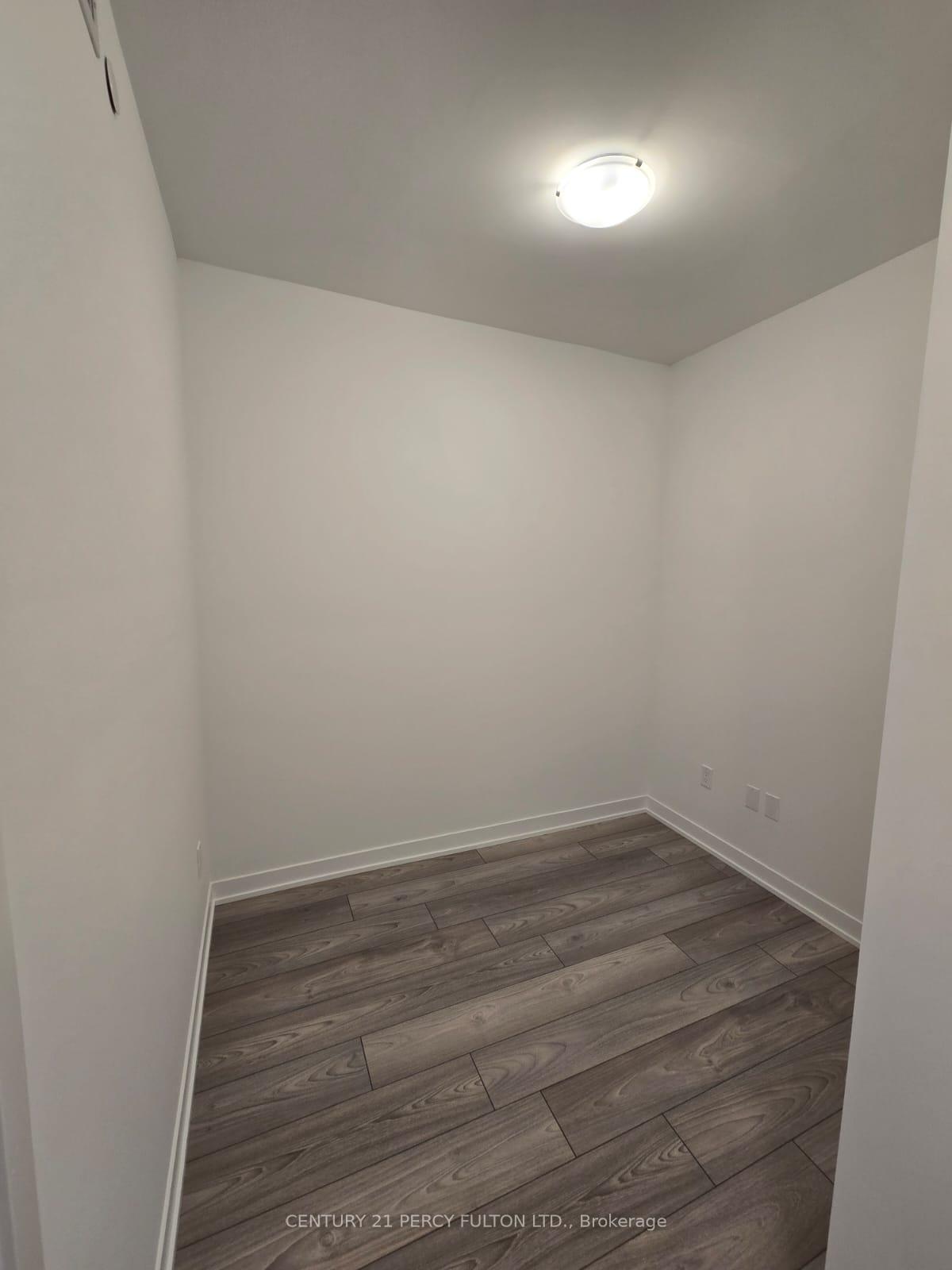 Photo 5 of Unit 2011, 474 Caldari Road, Vaughan, Concord — HOMEH