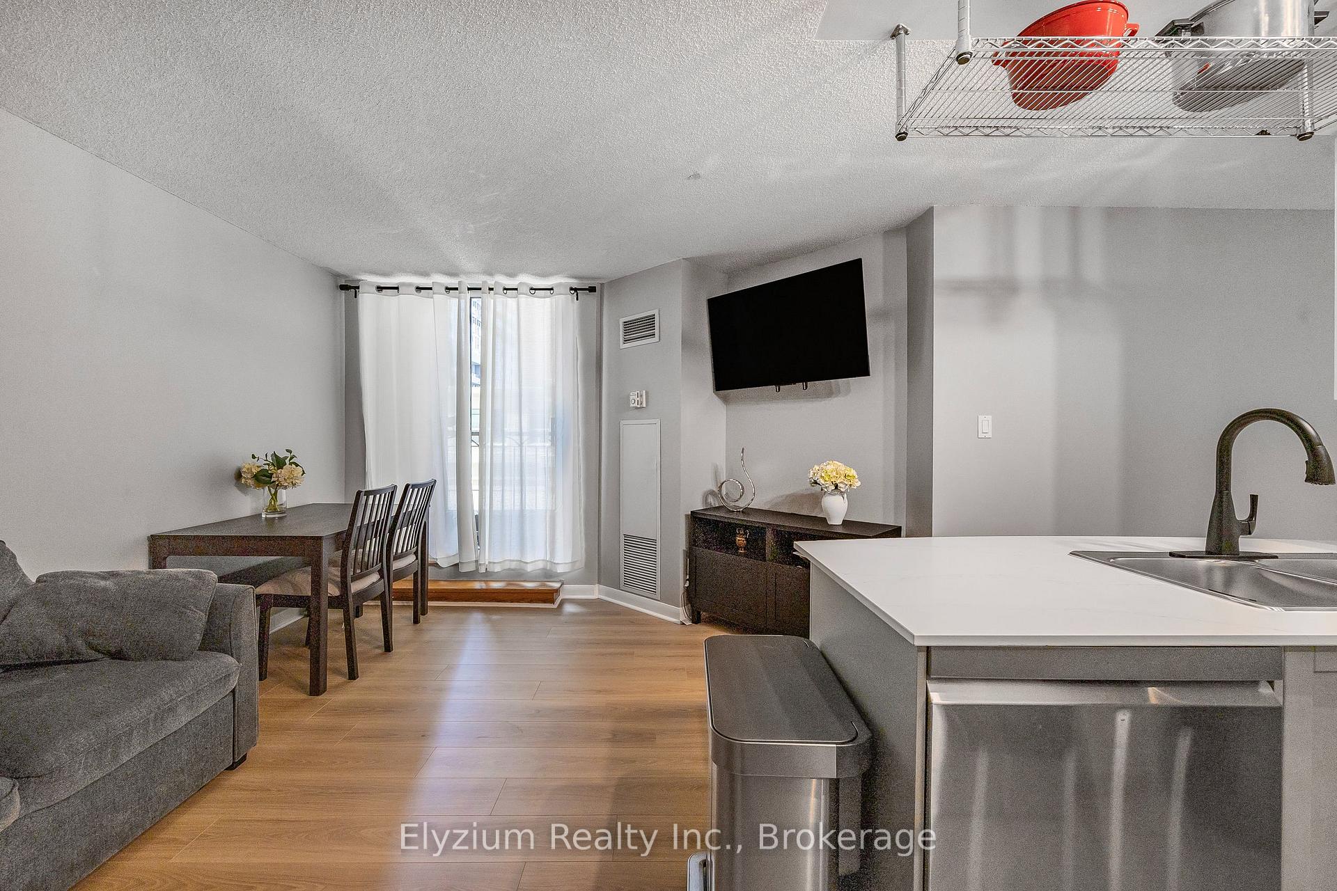 Photo 14 of Unit 303, 323 Richmond Street E, Toronto, Moss Park — HOMEH