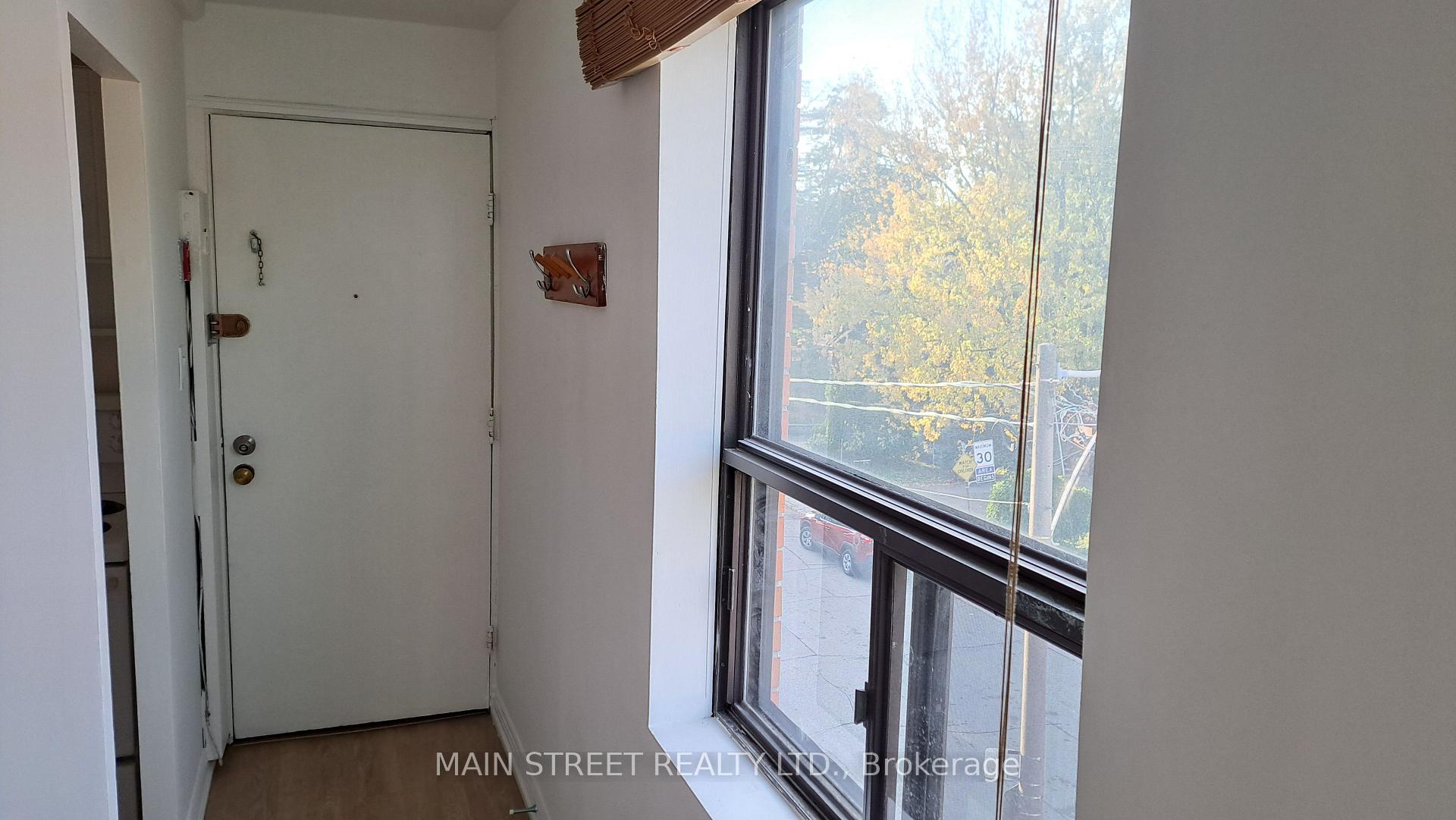Photo 7 of Unit 6, 2588A Yonge Street, Toronto, Lawrence Park South — HOMEH