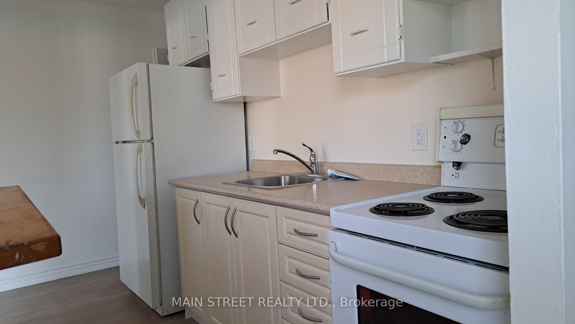 Photo 11 of Unit 6, 2588A Yonge Street, Toronto, Lawrence Park South — HOMEH