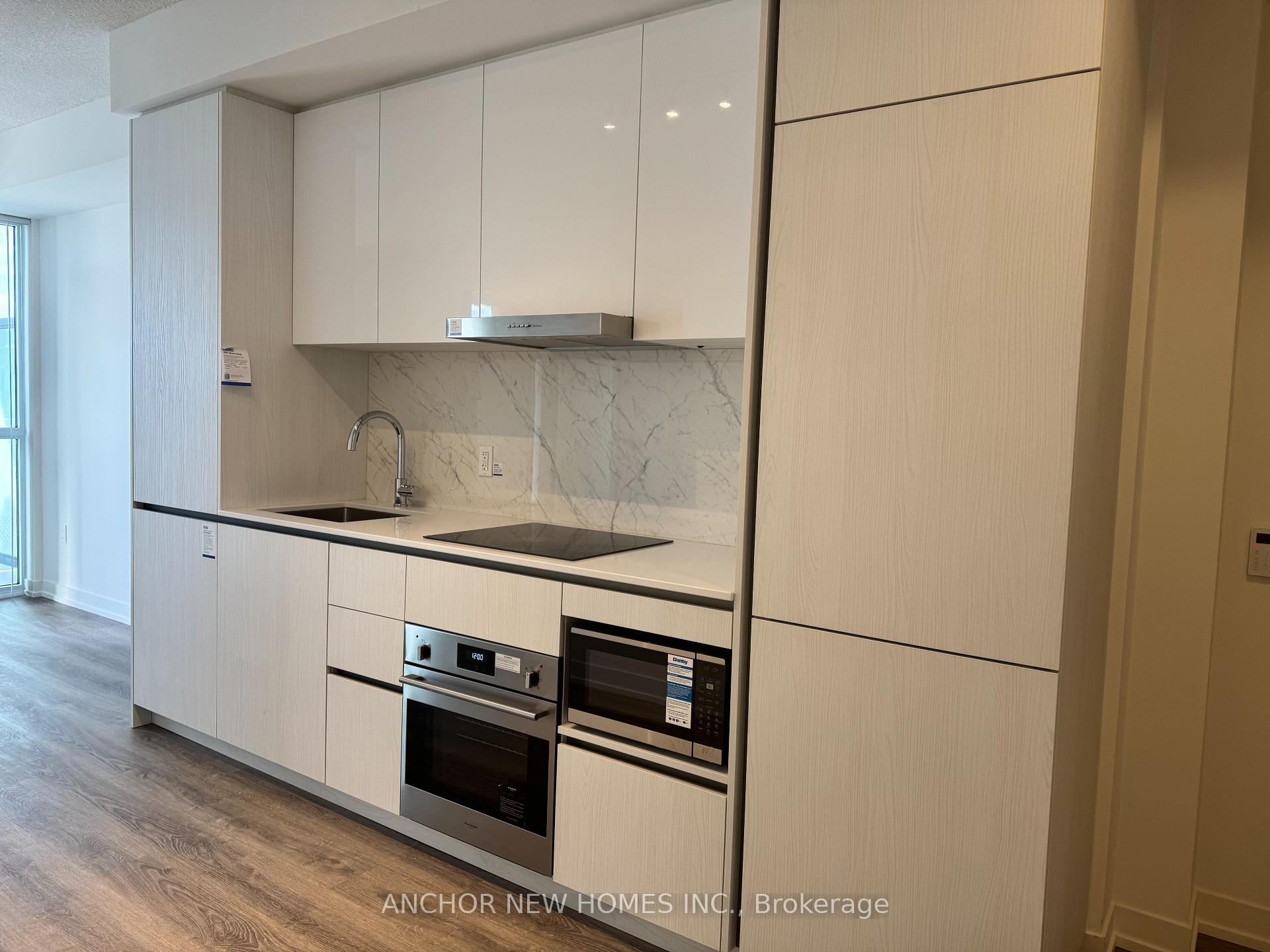 Photo 6 of Unit #1201, 8 Interchange Way, Vaughan, Vaughan Corporate Centre — HOMEH