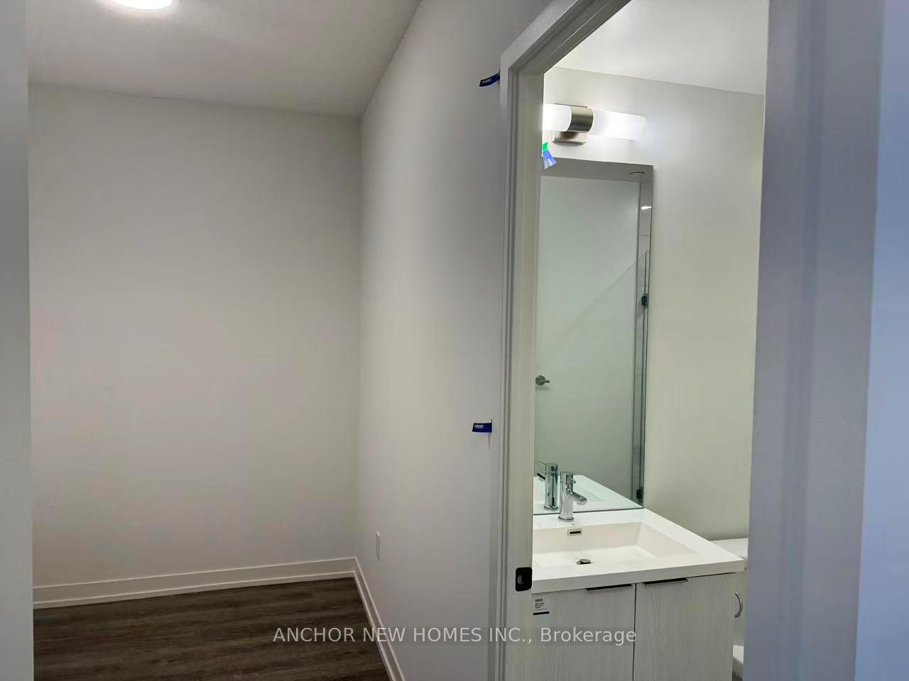 Photo 13 of Unit #1201, 8 Interchange Way, Vaughan, Vaughan Corporate Centre — HOMEH