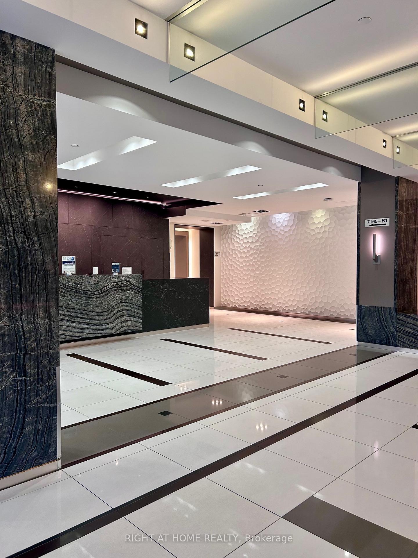 Photo 3 of Unit 1602, 7165 Yonge Street, Markham, Grandview — HOMEH