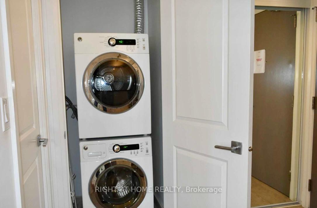 Photo 8 of Unit 1602, 7165 Yonge Street, Markham, Grandview — HOMEH