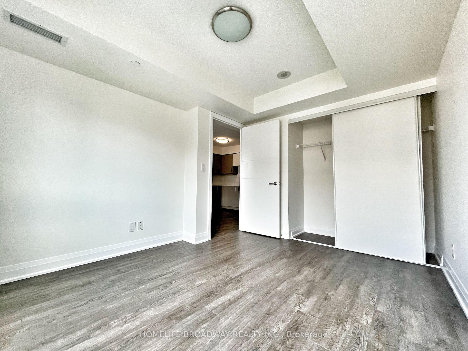 Photo 4 of Unit 606, 18 Uptown Drive, Markham, Unionville — HOMEH
