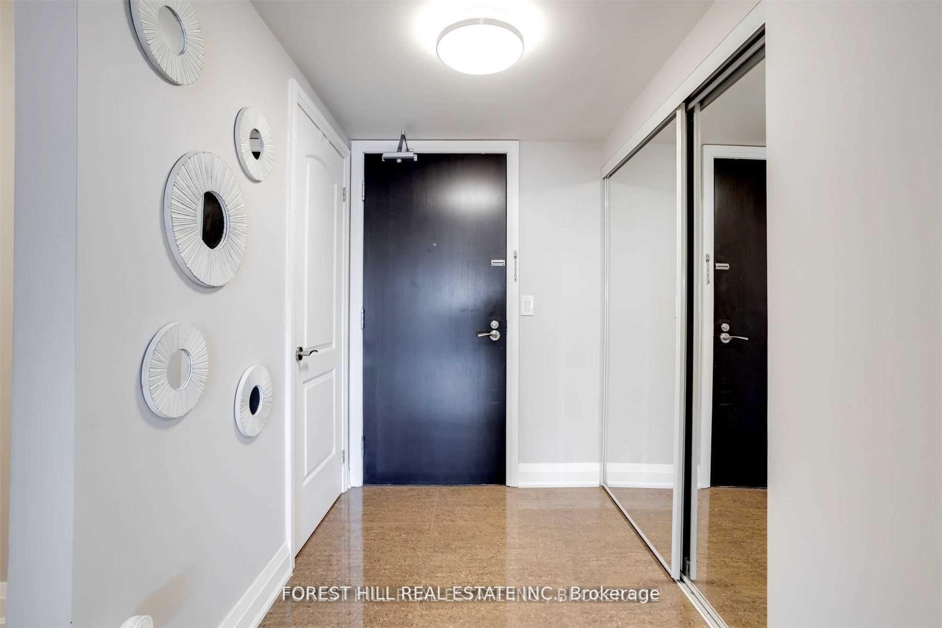 Photo 2 of Unit 1809, 20 North Park Road, Vaughan, Beverley Glen — HOMEH