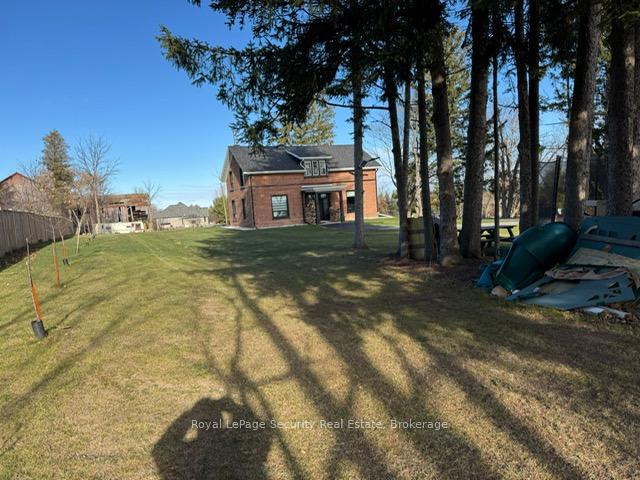Photo 1 of 556 Fallis Line, Cavan Monaghan, Cavan Twp — HOMEH