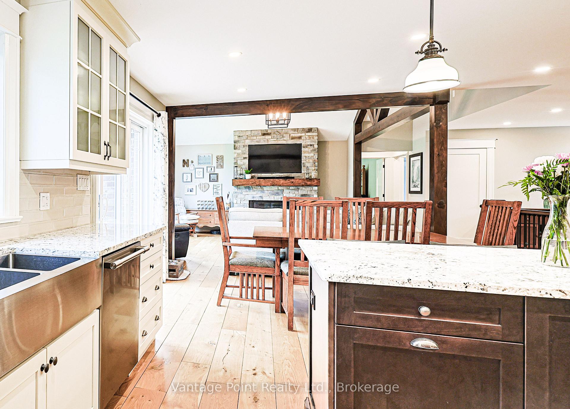 Photo 17 of 3073 3/4 Sunnidale Side Road, Clearview, Rural Clearview — HOMEH