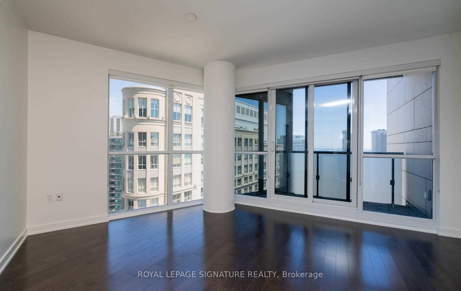 Photo 2 of Unit 2906, 1 The Esplanade Drive, Toronto, Waterfront Communities — HOMEH
