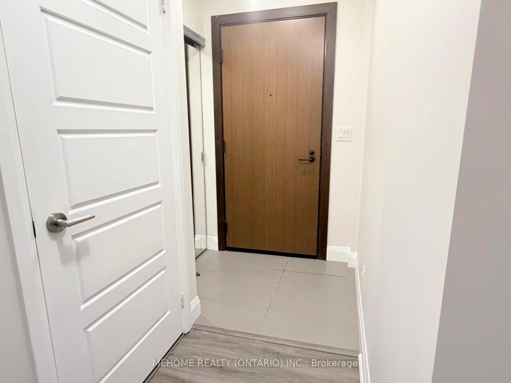 Photo 2 of Unit 710, 1 Uptown Drive, Markham, Unionville — HOMEH