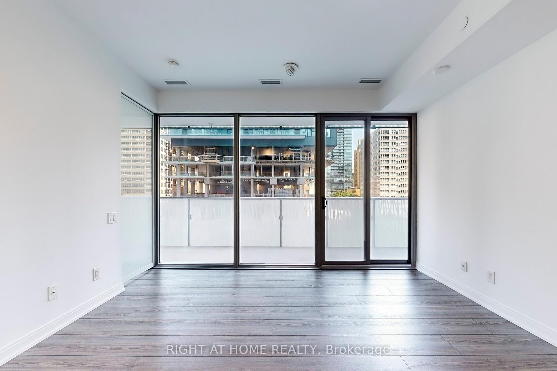 Photo 7 of Unit 401, 50 Charles Street E, Toronto, Church-Yonge Corridor — HOMEH