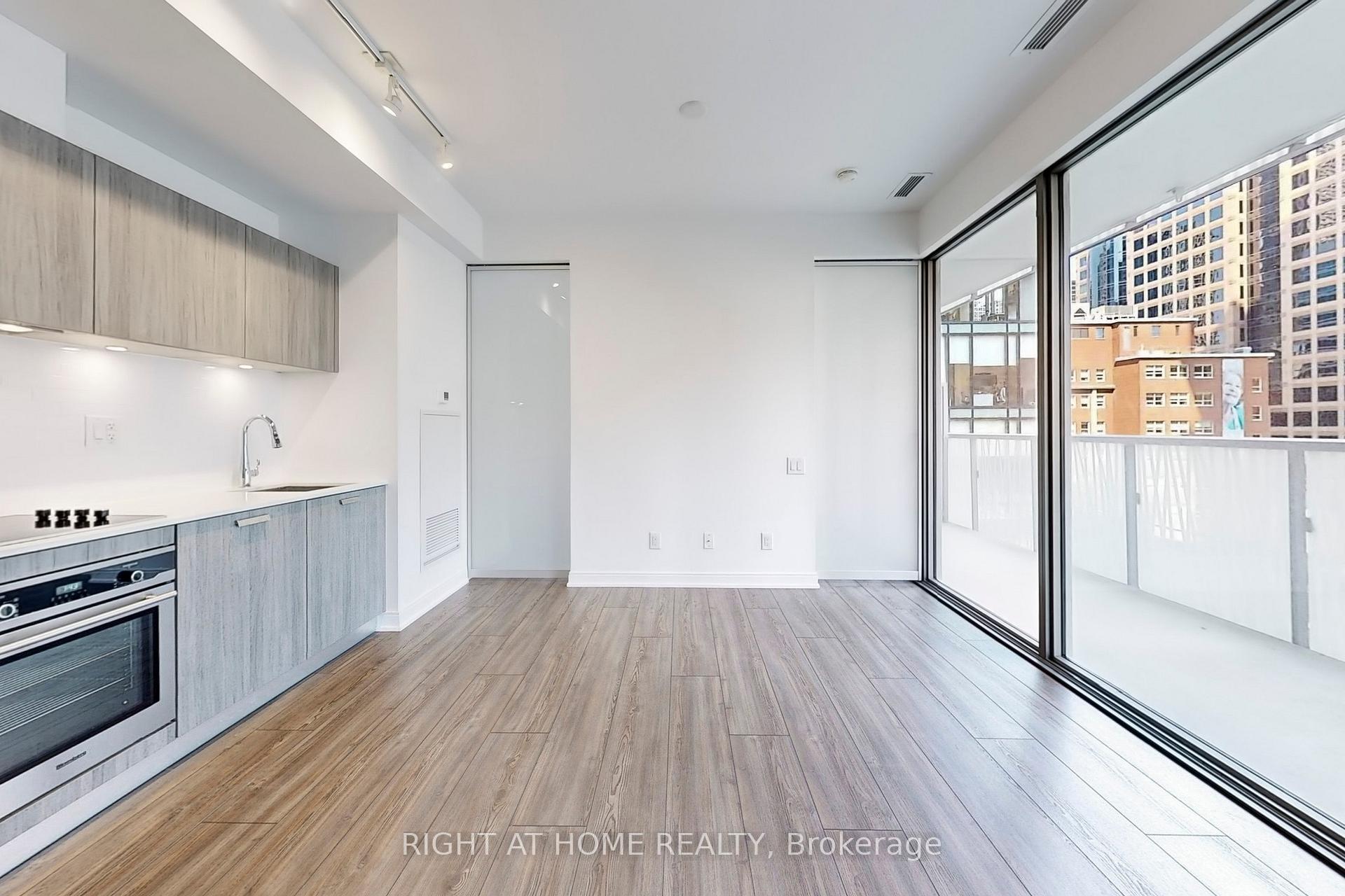 Photo 12 of Unit 401, 50 Charles Street E, Toronto, Church-Yonge Corridor — HOMEH