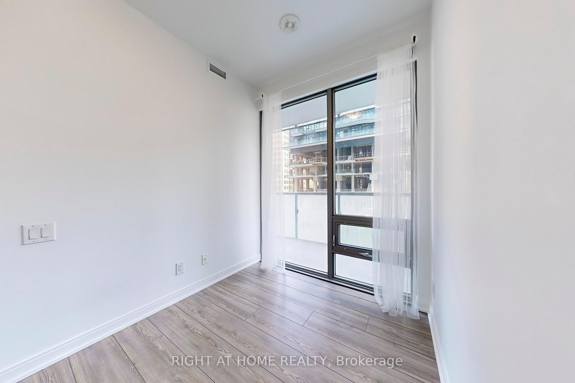 Photo 19 of Unit 401, 50 Charles Street E, Toronto, Church-Yonge Corridor — HOMEH
