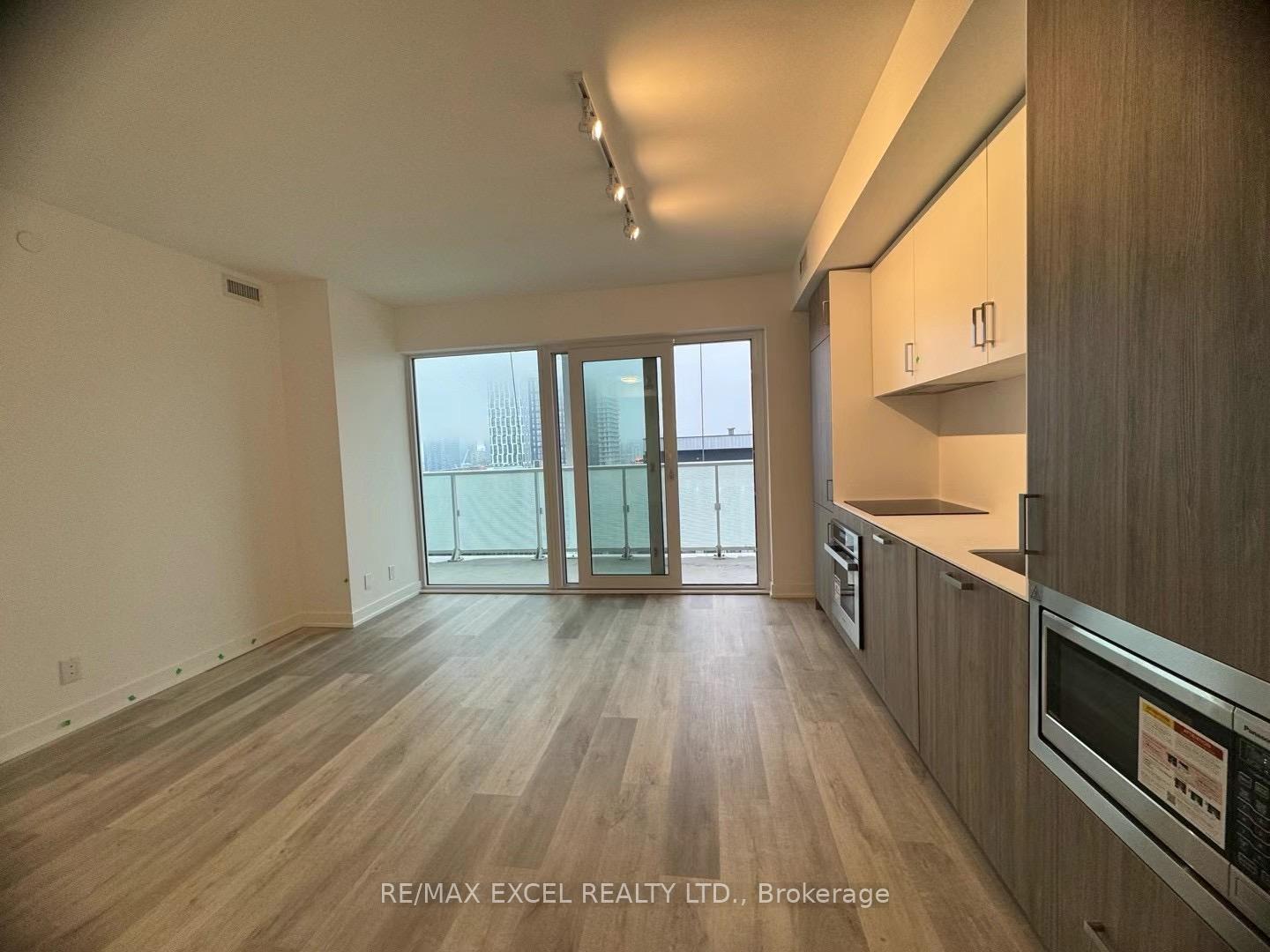 Photo 3 of Unit 3301, 88 Queen Street E, Toronto, Church-Yonge Corridor — HOMEH