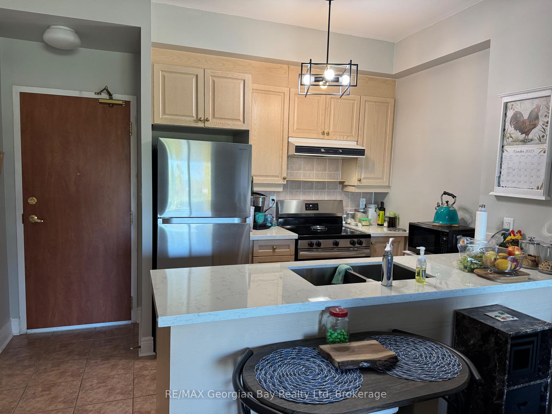 Photo 5 of Unit 103, 280 Aberdeen Boulevard, Midland — HOMEH
