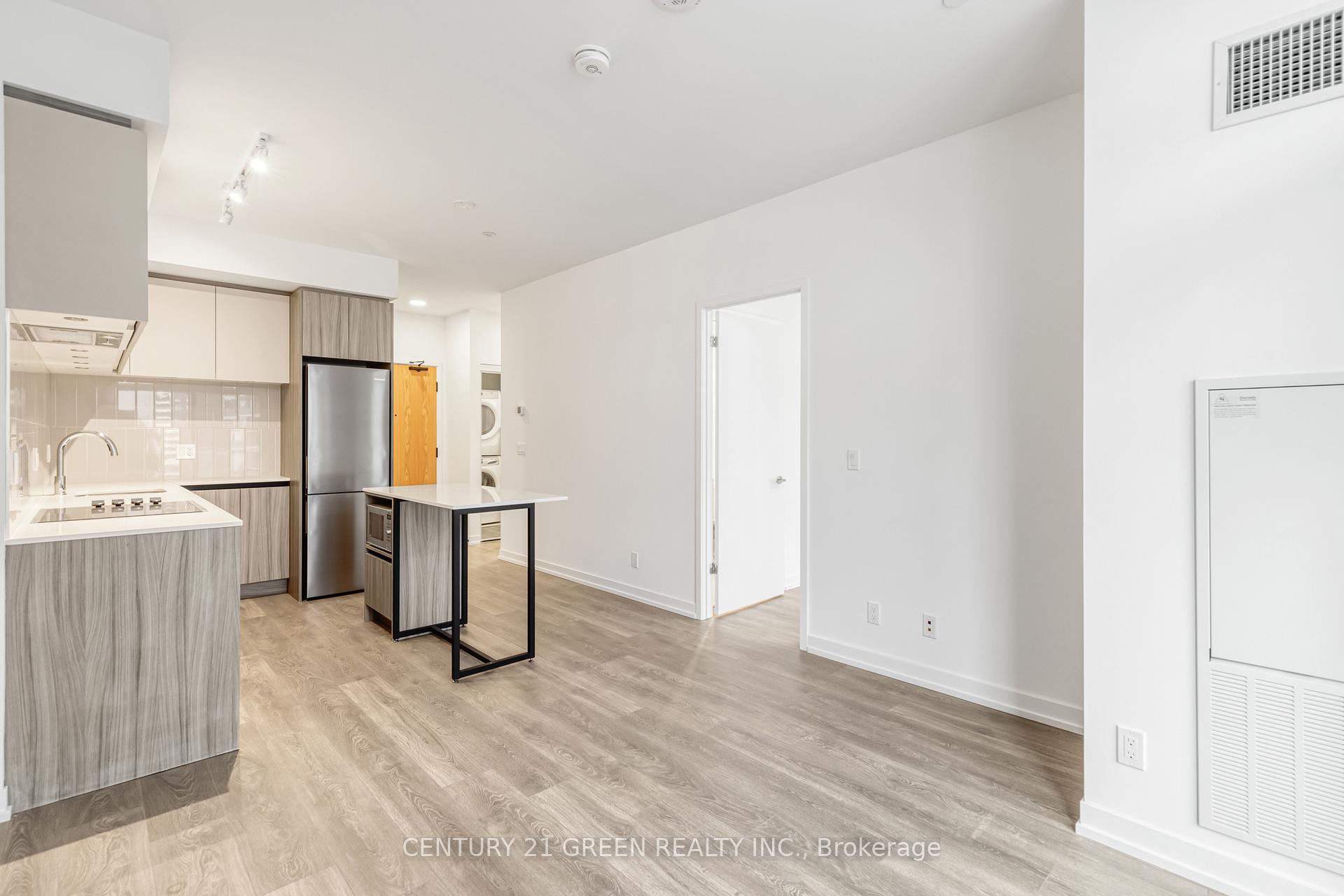 Photo 20 of Unit 809, 8 Beverley Glen Boulevard, Vaughan, Beverley Glen — HOMEH