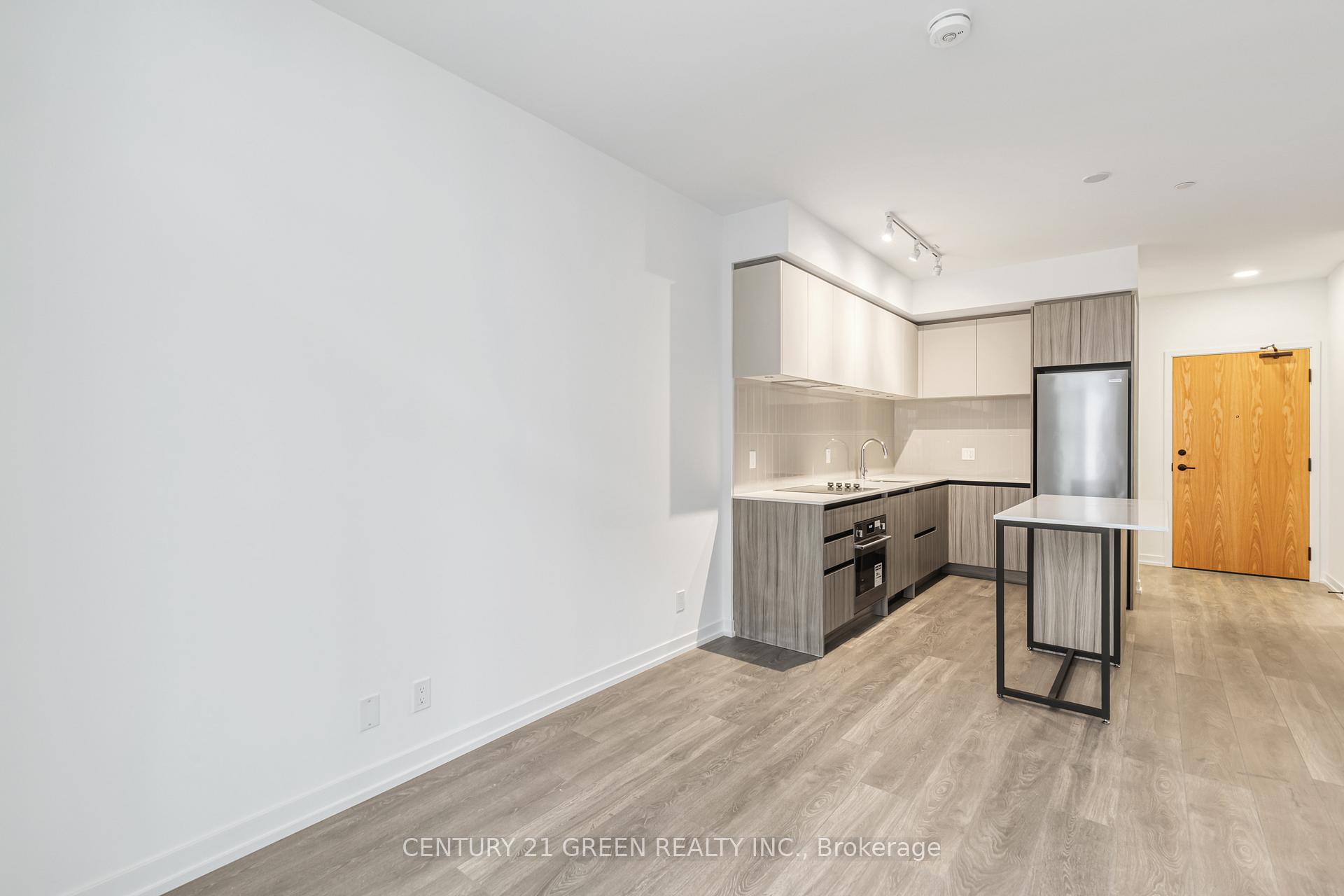 Photo 22 of Unit 809, 8 Beverley Glen Boulevard, Vaughan, Beverley Glen — HOMEH