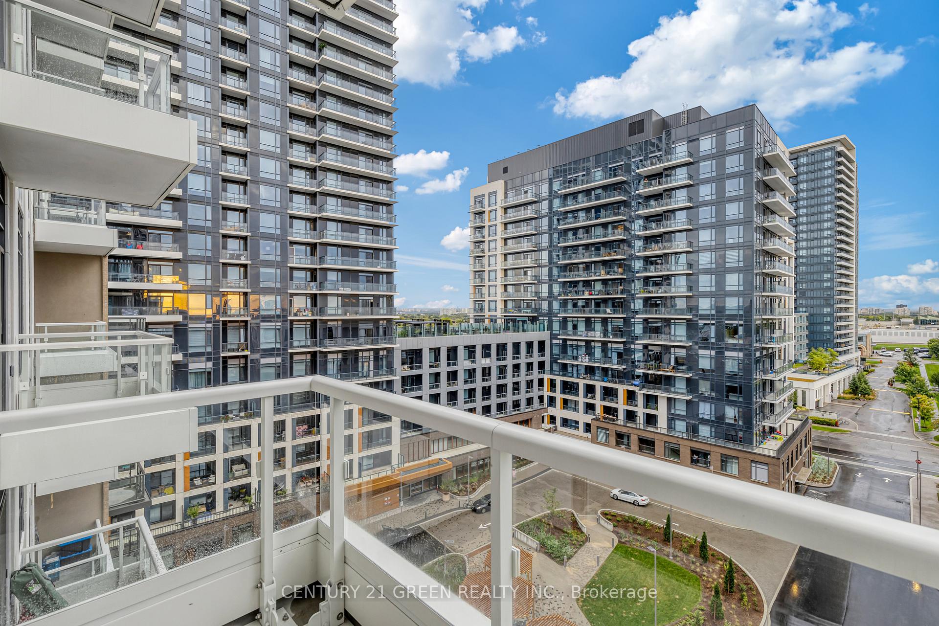 Photo 24 of Unit 809, 8 Beverley Glen Boulevard, Vaughan, Beverley Glen — HOMEH