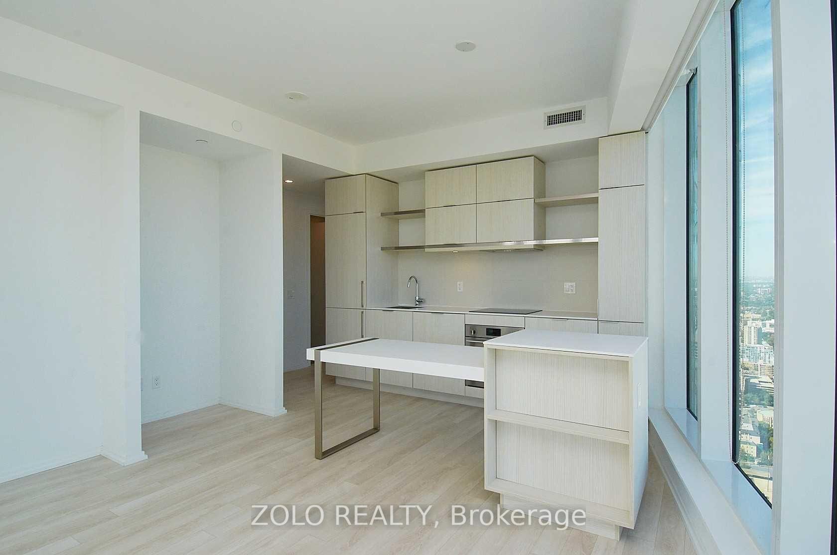 Photo 8 of Unit 5202, 197 Yonge Street, Toronto, Church-Yonge Corridor — HOMEH