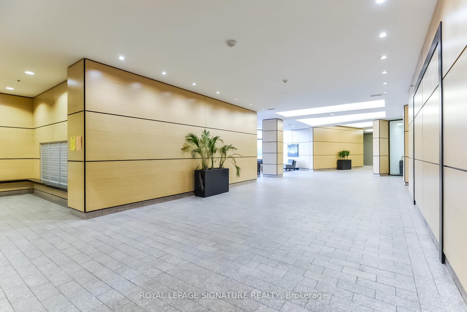 Photo 2 of Unit 1503, 2900 Hwy 7, Vaughan, Concord — HOMEH