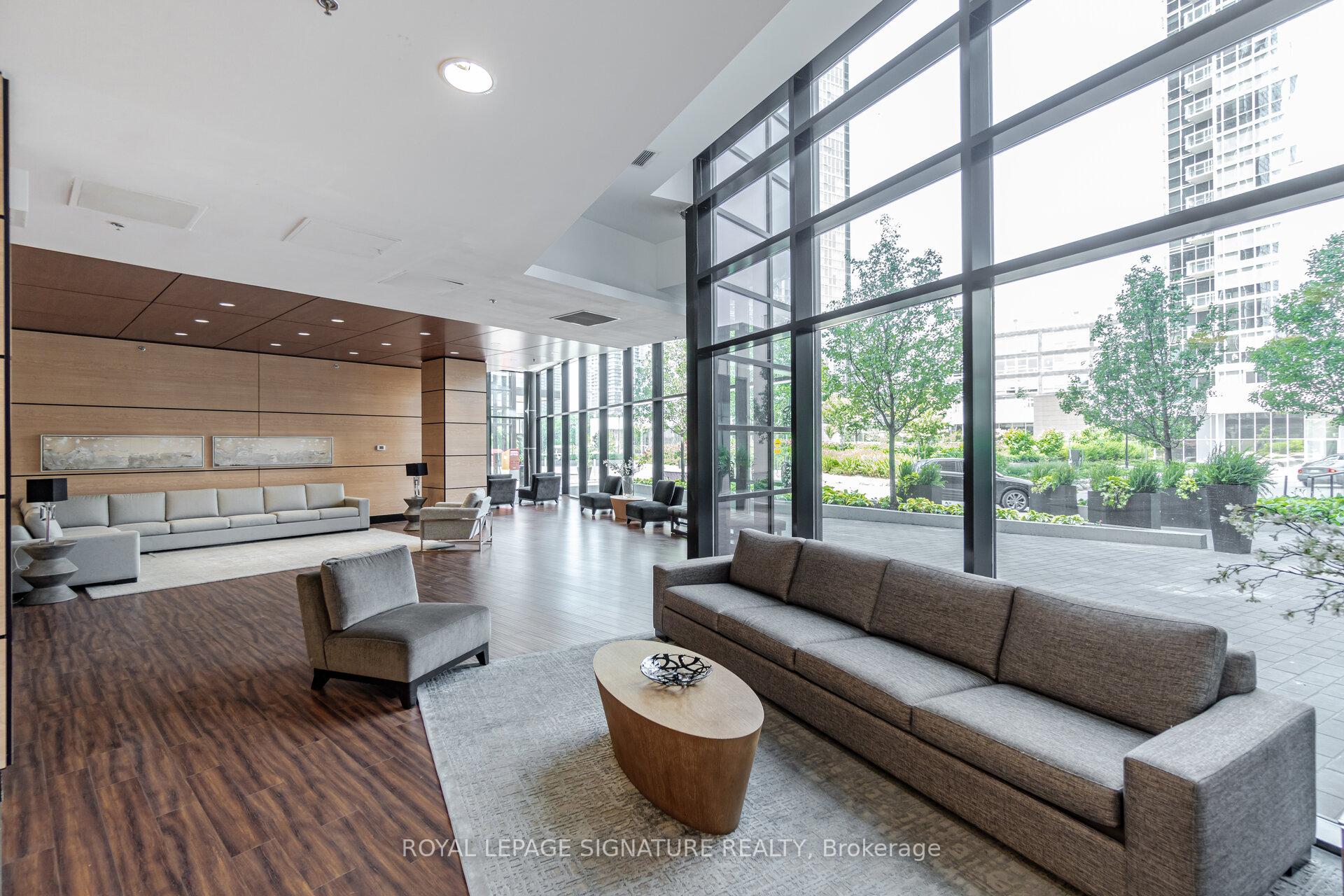 Photo 3 of Unit 1503, 2900 Hwy 7, Vaughan, Concord — HOMEH