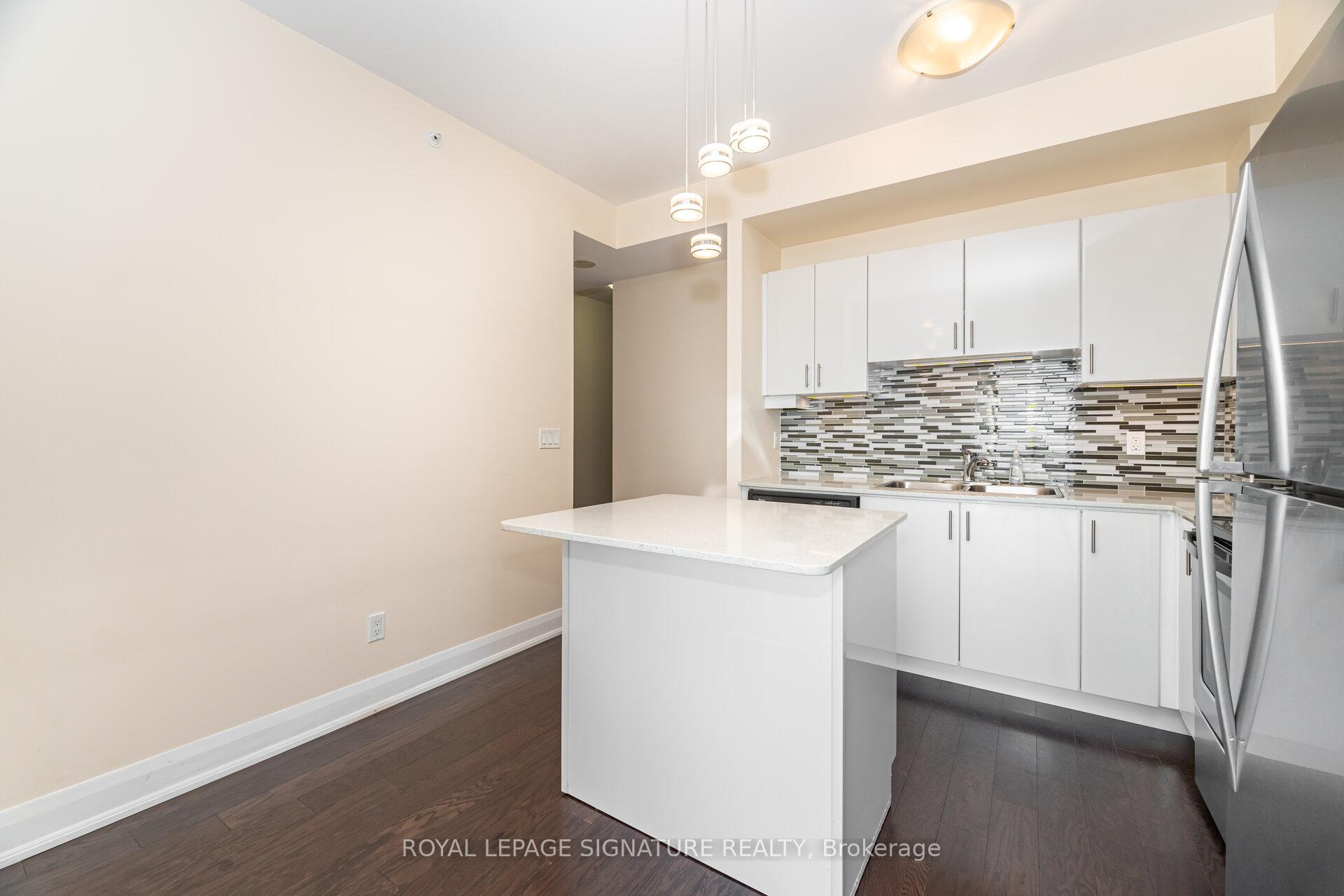 Photo 7 of Unit 1503, 2900 Hwy 7, Vaughan, Concord — HOMEH