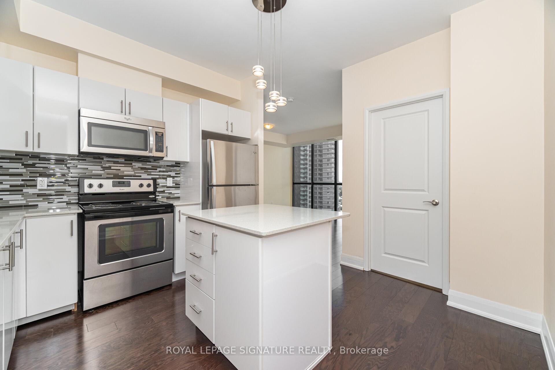 Photo 11 of Unit 1503, 2900 Hwy 7, Vaughan, Concord — HOMEH