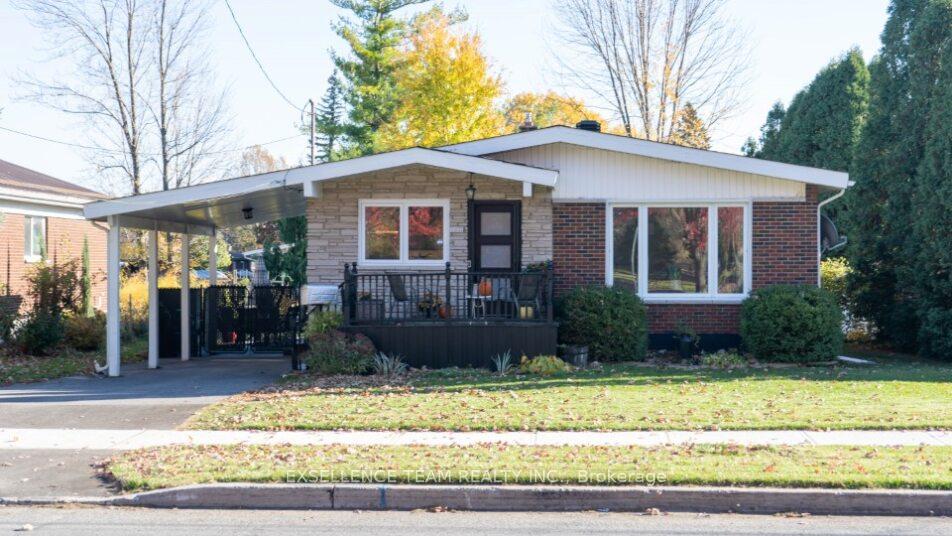 Photo 1 of 1010 Queen Street, Cornwall — HOMEH
