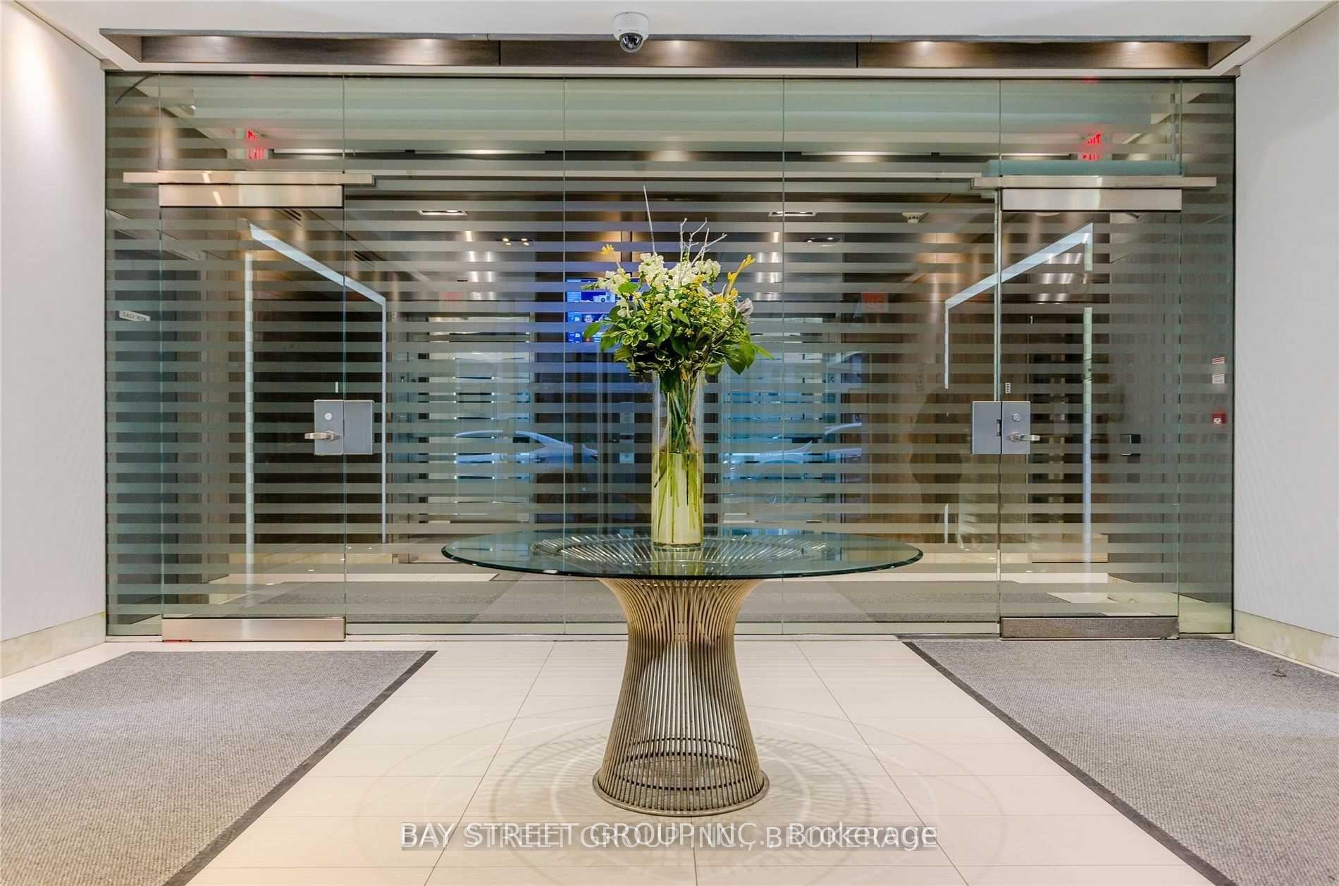 Photo 4 of Unit 3408, 21 Carlton Street, Toronto, Church-Yonge Corridor — HOMEH