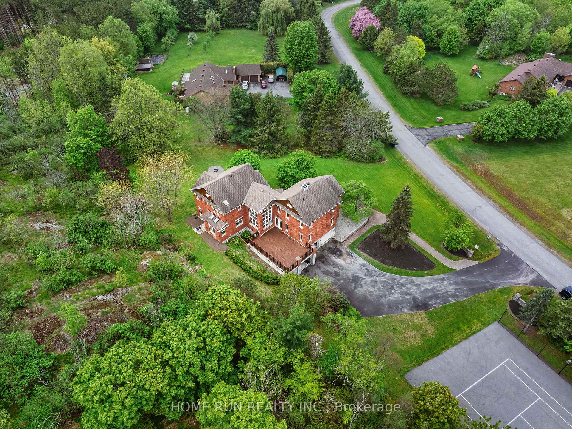 Photo 6 of 112 Lochcarron Crescent, Ottawa, Huntley Ward (South East) — HOMEH