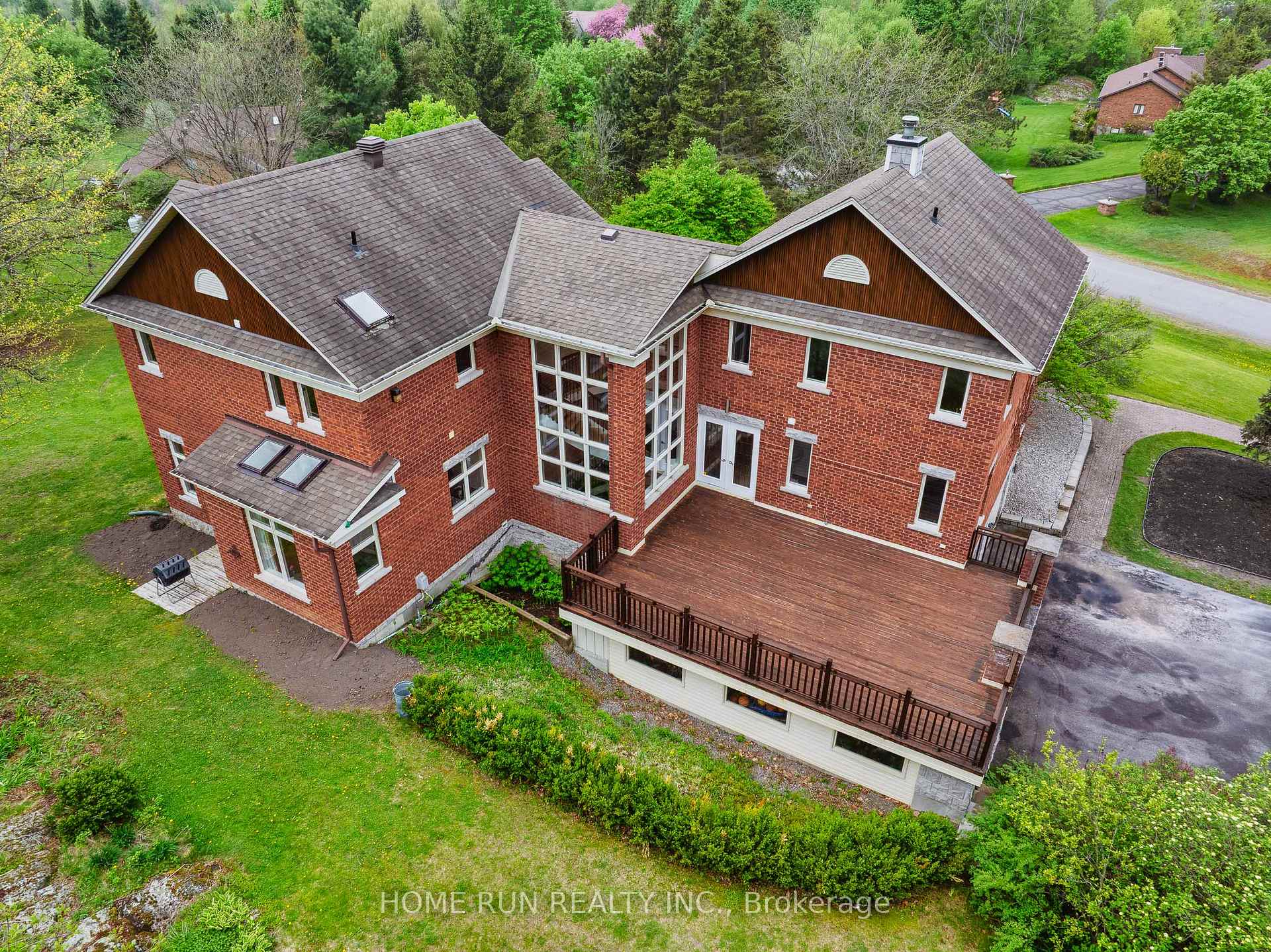 Photo 7 of 112 Lochcarron Crescent, Ottawa, Huntley Ward (South East) — HOMEH